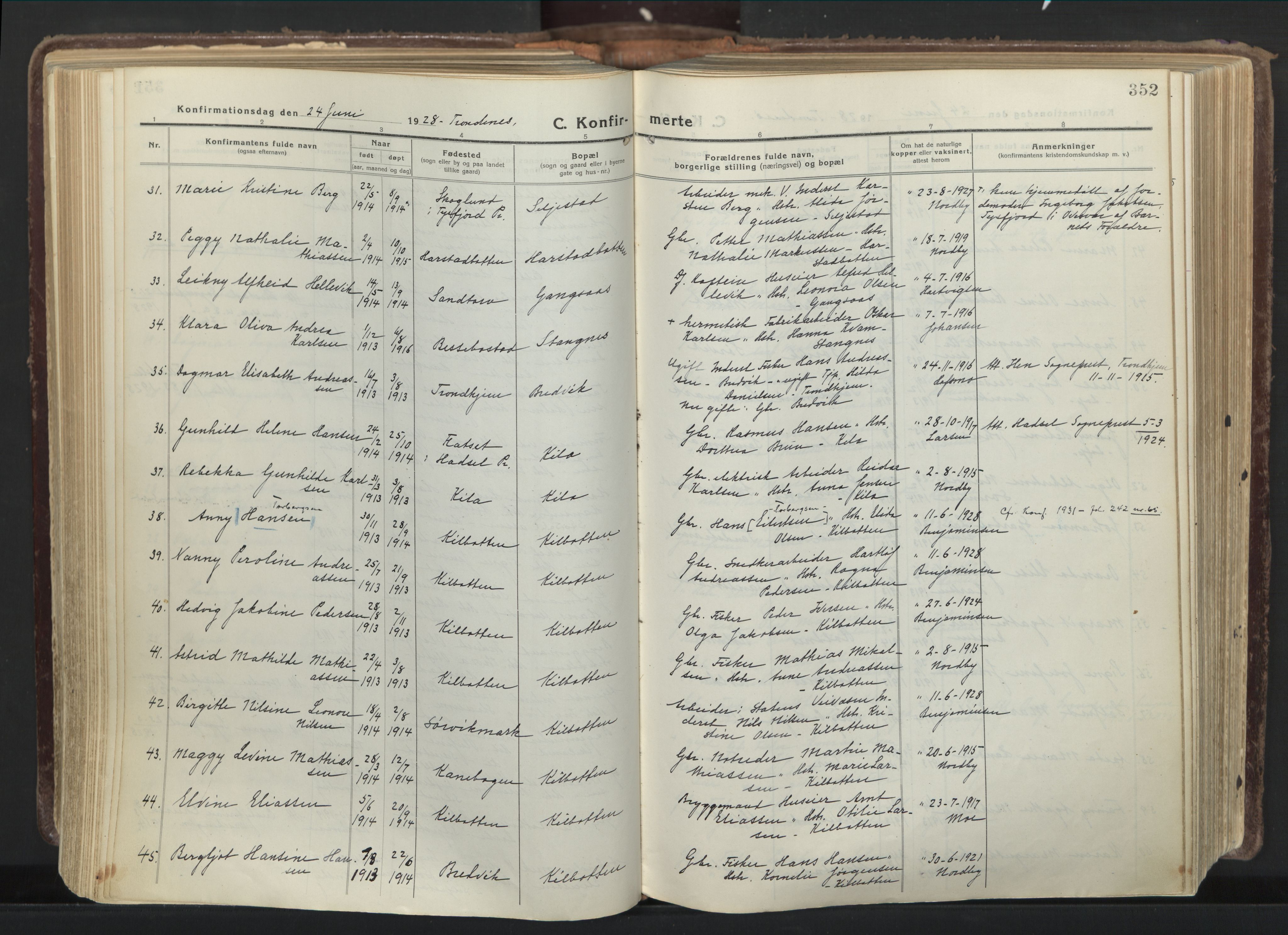 Trondenes sokneprestkontor, SATØ/S-1319/H/Ha/L0019kirke: Parish register (official) no. 19, 1919-1928, p. 352