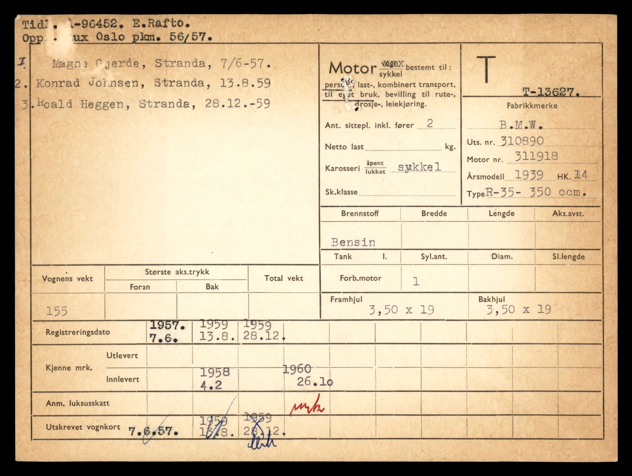 Møre og Romsdal vegkontor - Ålesund trafikkstasjon, AV/SAT-A-4099/F/Fe/L0040: Registreringskort for kjøretøy T 13531 - T 13709, 1927-1998, p. 1687