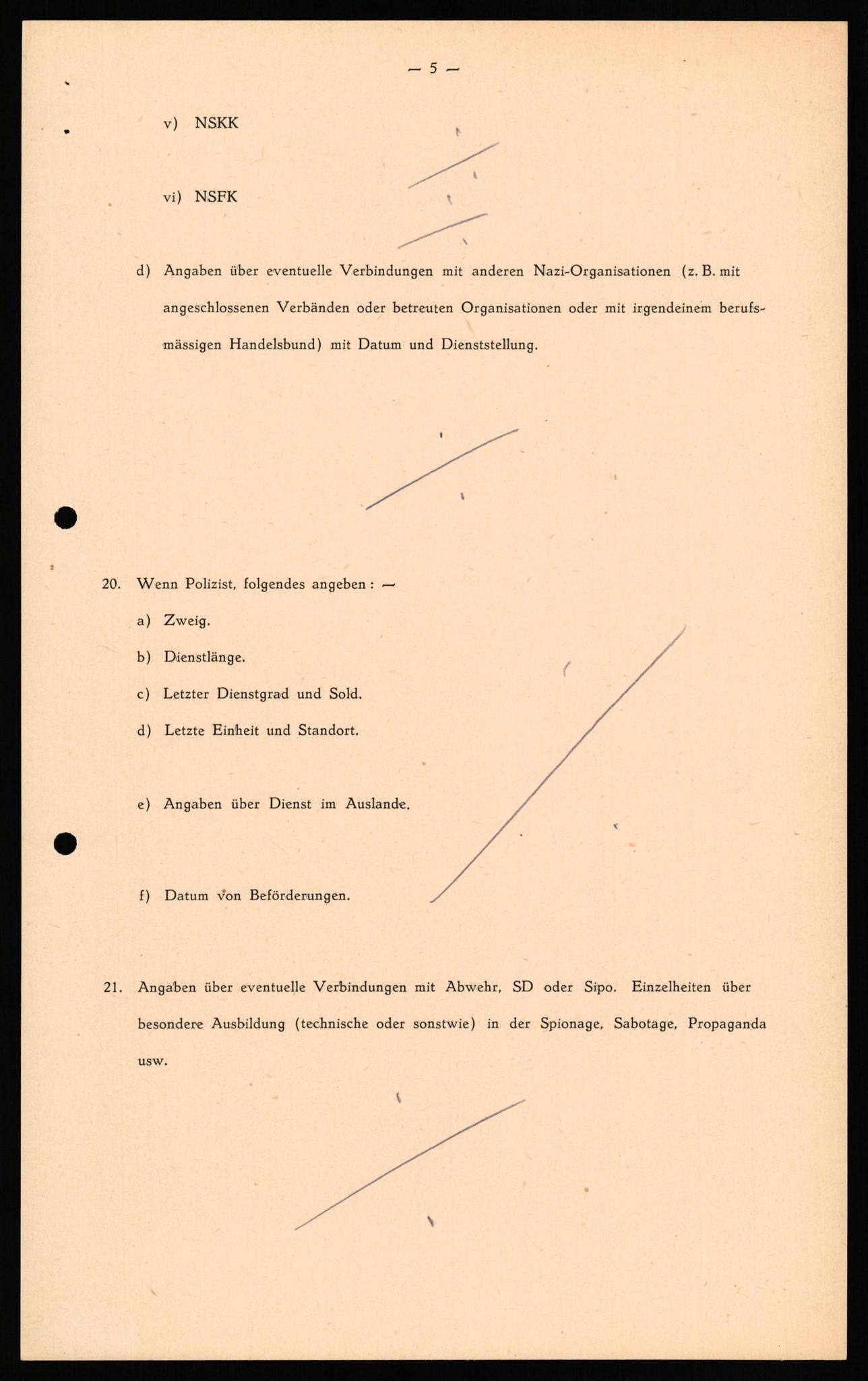 Forsvaret, Forsvarets overkommando II, AV/RA-RAFA-3915/D/Db/L0033: CI Questionaires. Tyske okkupasjonsstyrker i Norge. Tyskere., 1945-1946, p. 99