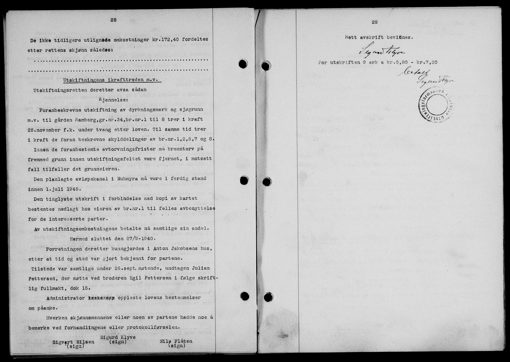 Lofoten sorenskriveri, SAT/A-0017/1/2/2C/L0008a: Mortgage book no. 8a, 1940-1941, Diary no: : 1242/1940