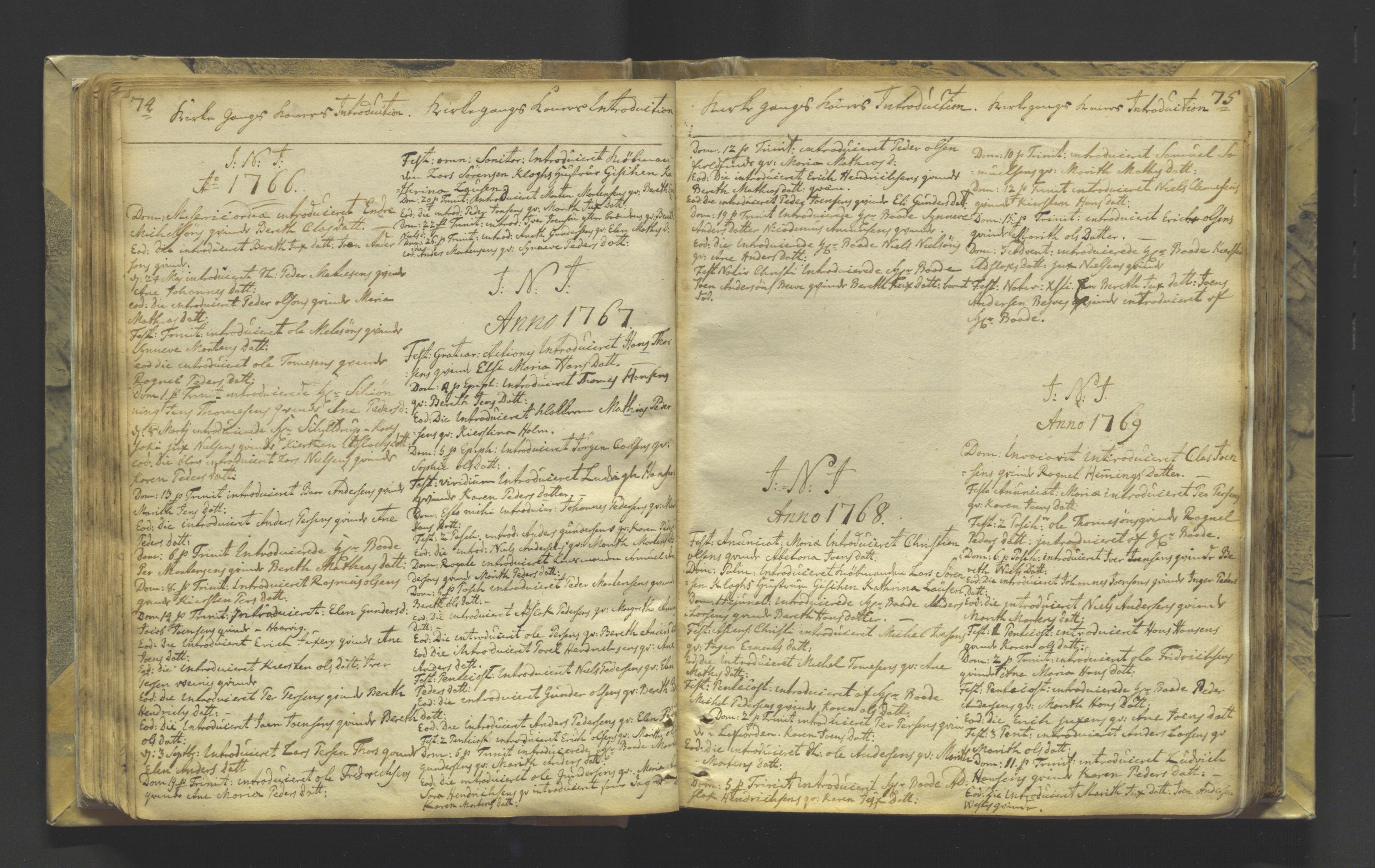 Kistrand/Porsanger sokneprestembete, SATØ/S-1351/H/Ha/L0001.kirke: Parish register (official) no. 1, 1764-1792, p. 74-75
