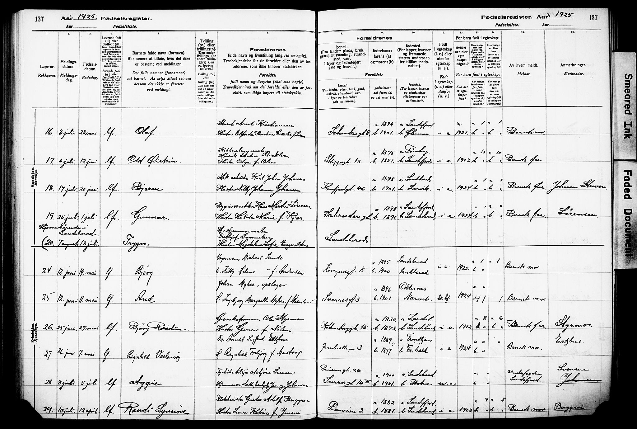 Sandefjord kirkebøker, AV/SAKO-A-315/J/Ja/L0001: Birth register no. 1, 1916-1932, p. 137