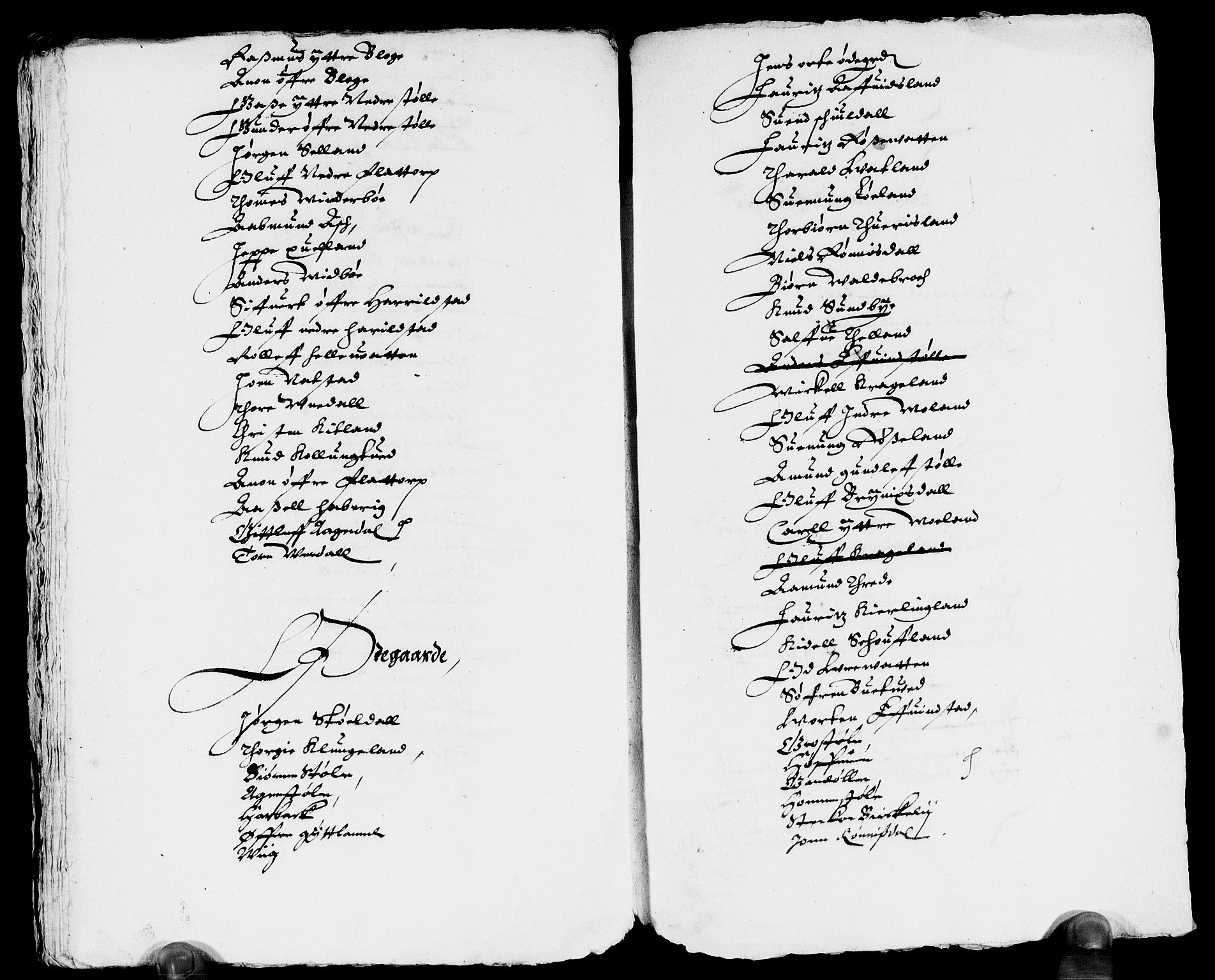 Rentekammeret inntil 1814, Reviderte regnskaper, Lensregnskaper, AV/RA-EA-5023/R/Rb/Rbr/L0010: Lista len, 1628-1636