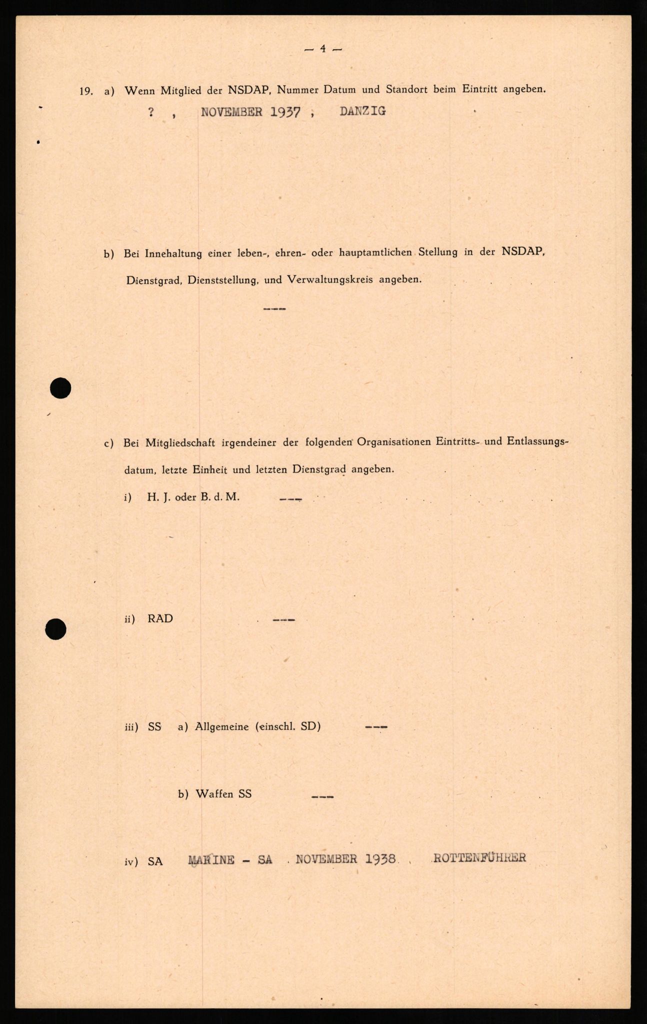 Forsvaret, Forsvarets overkommando II, AV/RA-RAFA-3915/D/Db/L0025: CI Questionaires. Tyske okkupasjonsstyrker i Norge. Tyskere., 1945-1946, p. 28