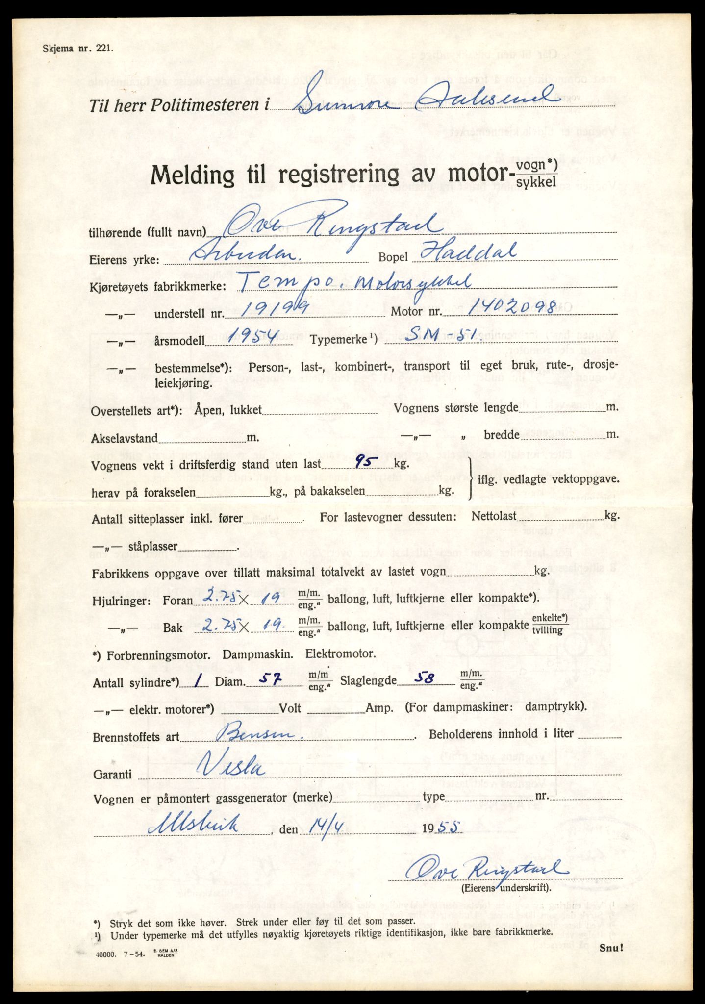 Møre og Romsdal vegkontor - Ålesund trafikkstasjon, AV/SAT-A-4099/F/Fe/L0038: Registreringskort for kjøretøy T 13180 - T 13360, 1927-1998, p. 2883