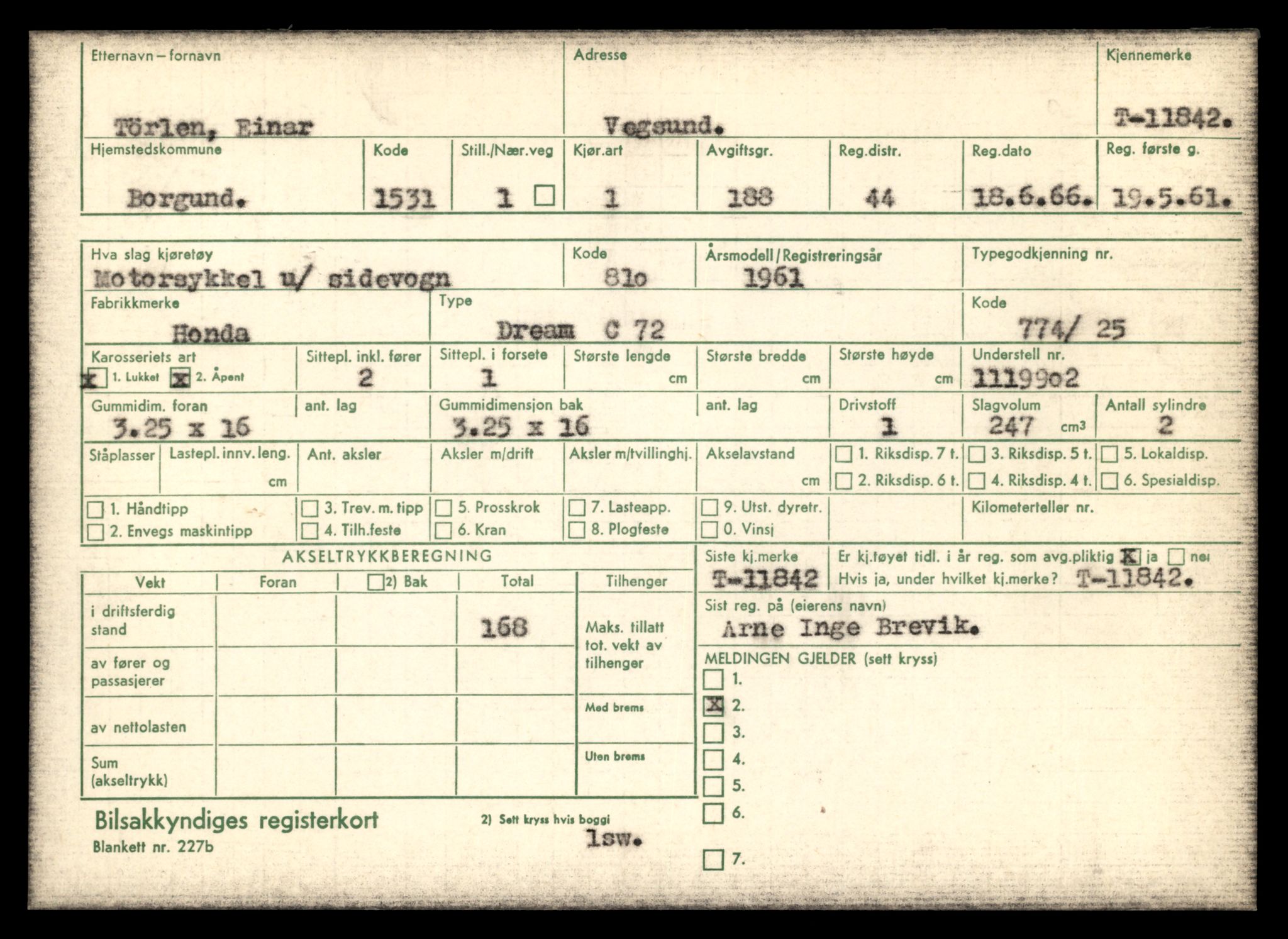 Møre og Romsdal vegkontor - Ålesund trafikkstasjon, AV/SAT-A-4099/F/Fe/L0031: Registreringskort for kjøretøy T 11800 - T 11996, 1927-1998, p. 775