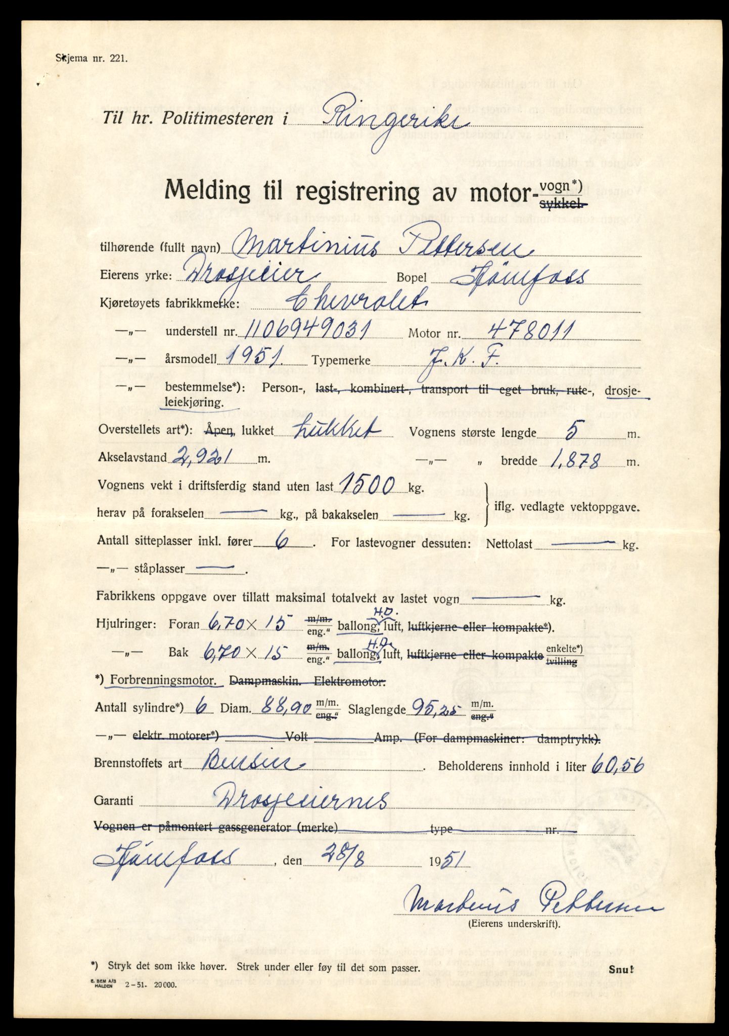 Møre og Romsdal vegkontor - Ålesund trafikkstasjon, AV/SAT-A-4099/F/Fe/L0049: Registreringskort for kjøretøy T 14864 - T 18613, 1927-1998, p. 141