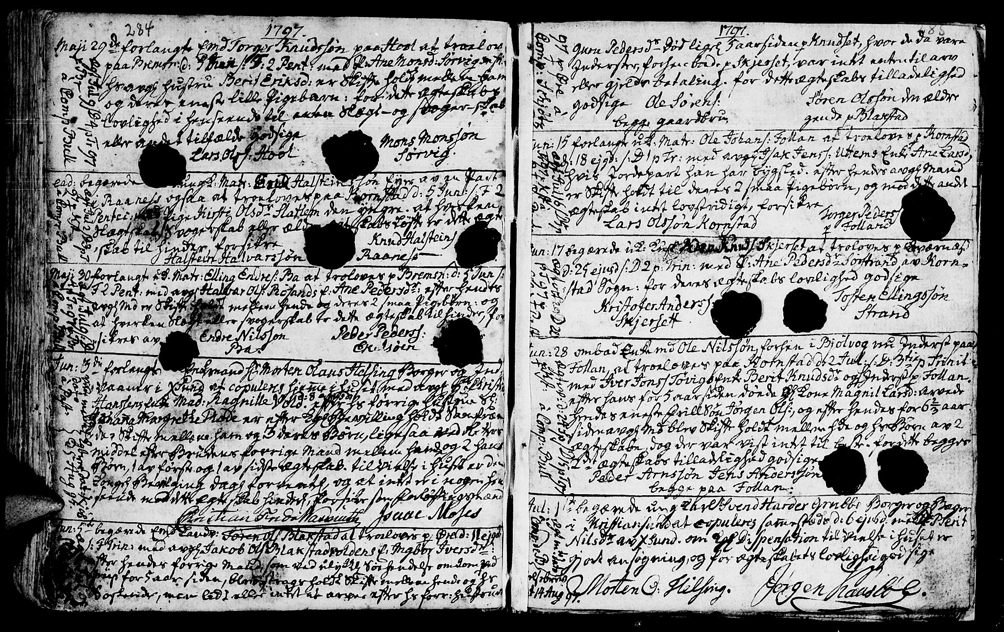 Ministerialprotokoller, klokkerbøker og fødselsregistre - Møre og Romsdal, AV/SAT-A-1454/568/L0794: Parish register (official) no. 568A03, 1764-1801, p. 284-285