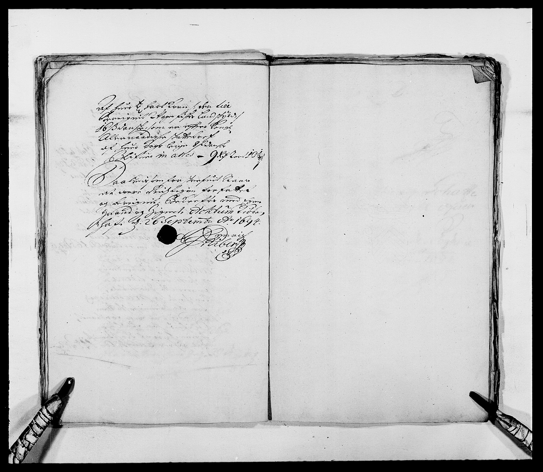 Rentekammeret inntil 1814, Reviderte regnskaper, Fogderegnskap, RA/EA-4092/R68/L4751: Fogderegnskap Senja og Troms, 1690-1693, p. 311