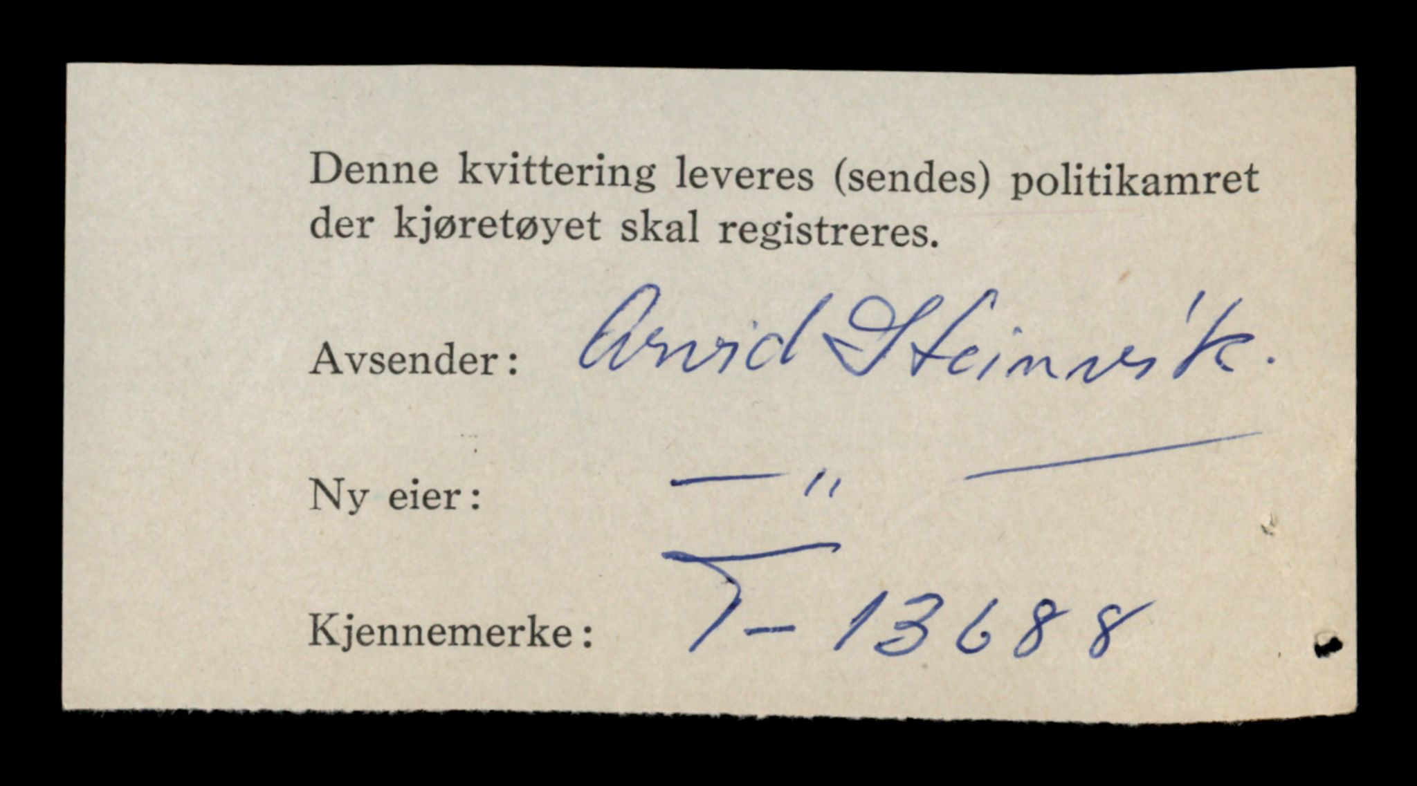 Møre og Romsdal vegkontor - Ålesund trafikkstasjon, AV/SAT-A-4099/F/Fe/L0040: Registreringskort for kjøretøy T 13531 - T 13709, 1927-1998, p. 2704