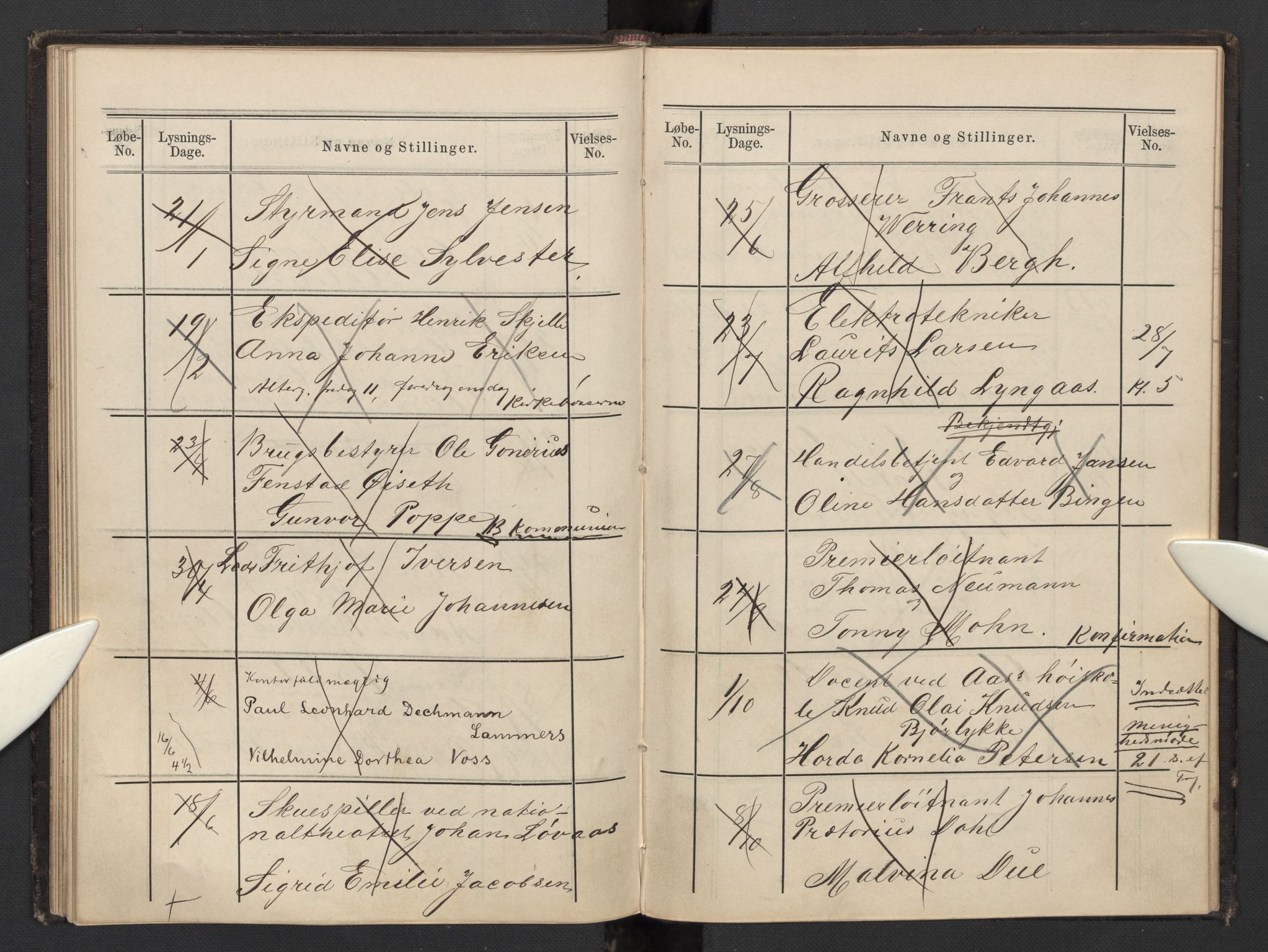 Garnisonsmenigheten Kirkebøker, AV/SAO-A-10846/H/Hb/L0002: Banns register no. II 2, 1879-1902