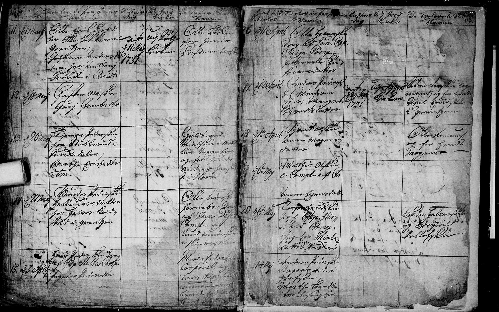 Aker prestekontor kirkebøker, AV/SAO-A-10861/F/L0003: Parish register (official) no. 3, 1723-1731, p. 112-113