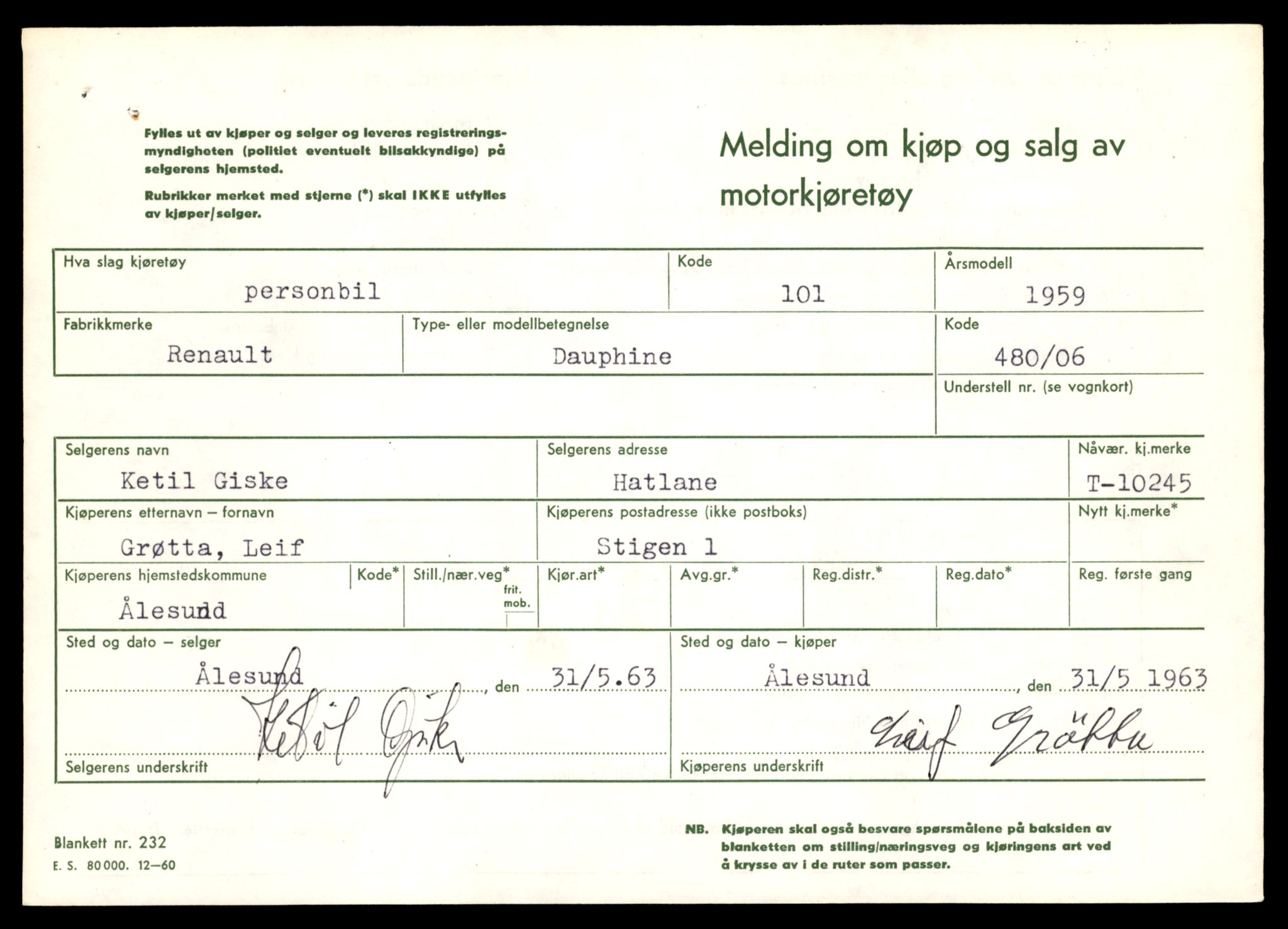 Møre og Romsdal vegkontor - Ålesund trafikkstasjon, AV/SAT-A-4099/F/Fe/L0019: Registreringskort for kjøretøy T 10228 - T 10350, 1927-1998, p. 451