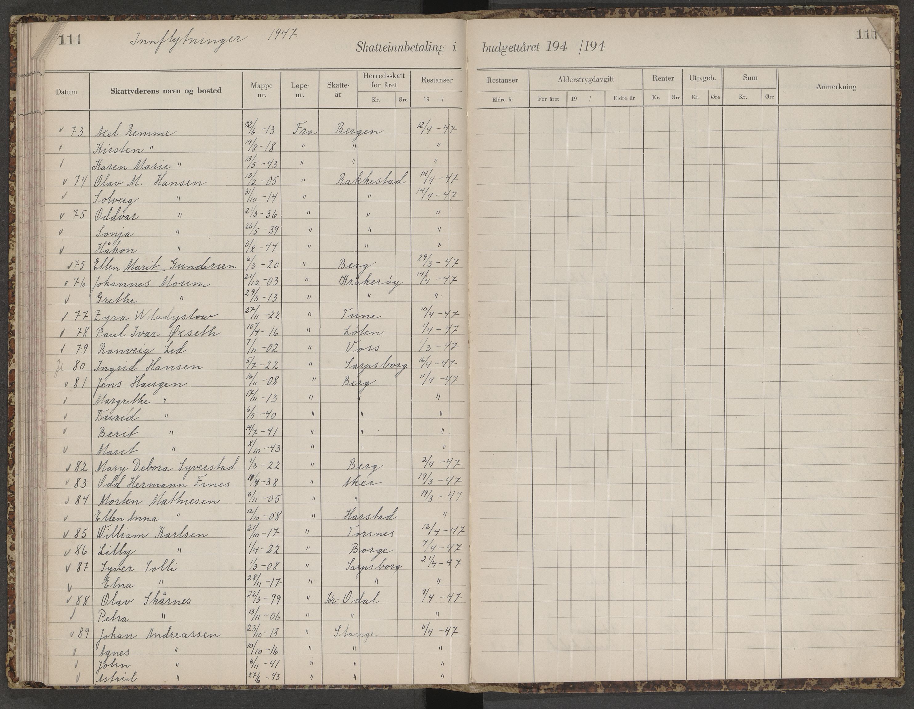 Skjeberg folkeregister, AV/SAO-A-10495/K/Ka/L0003: Fortegnelse over inn- og utflyttede, 1943-1947, p. 111