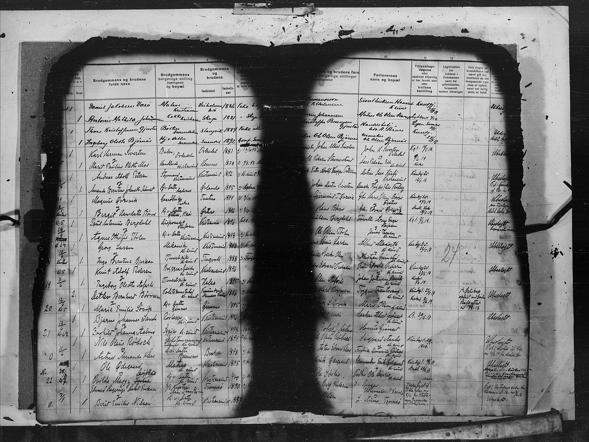 Kristiansund sokneprestkontor, AV/SAT-A-1068/1/I/I1: Parish register (official) no. 7d, 1917-1931, p. 24