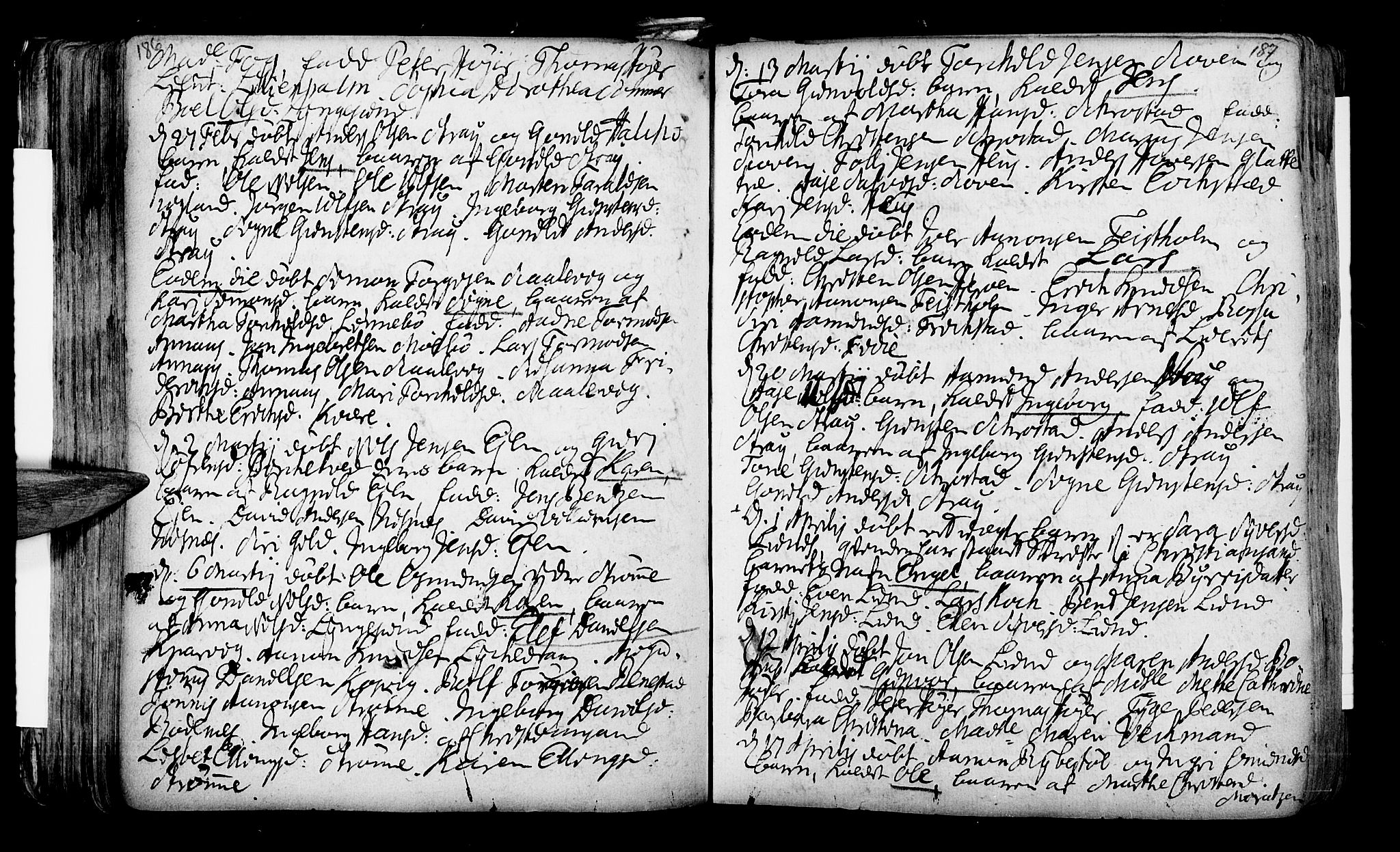 Oddernes sokneprestkontor, SAK/1111-0033/F/Fa/Faa/L0002: Parish register (official) no. A 2, 1719-1764, p. 186-187