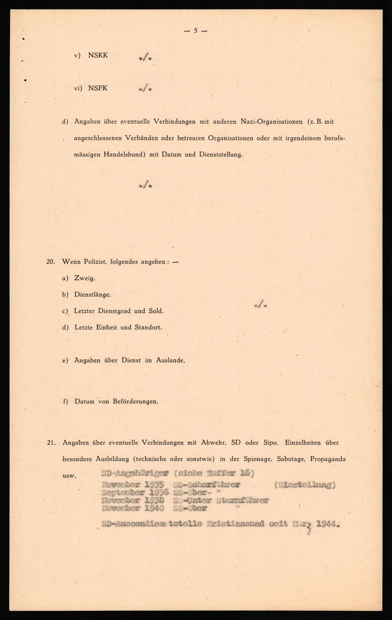 Forsvaret, Forsvarets overkommando II, AV/RA-RAFA-3915/D/Db/L0030: CI Questionaires. Tyske okkupasjonsstyrker i Norge. Tyskere., 1945-1946, p. 396