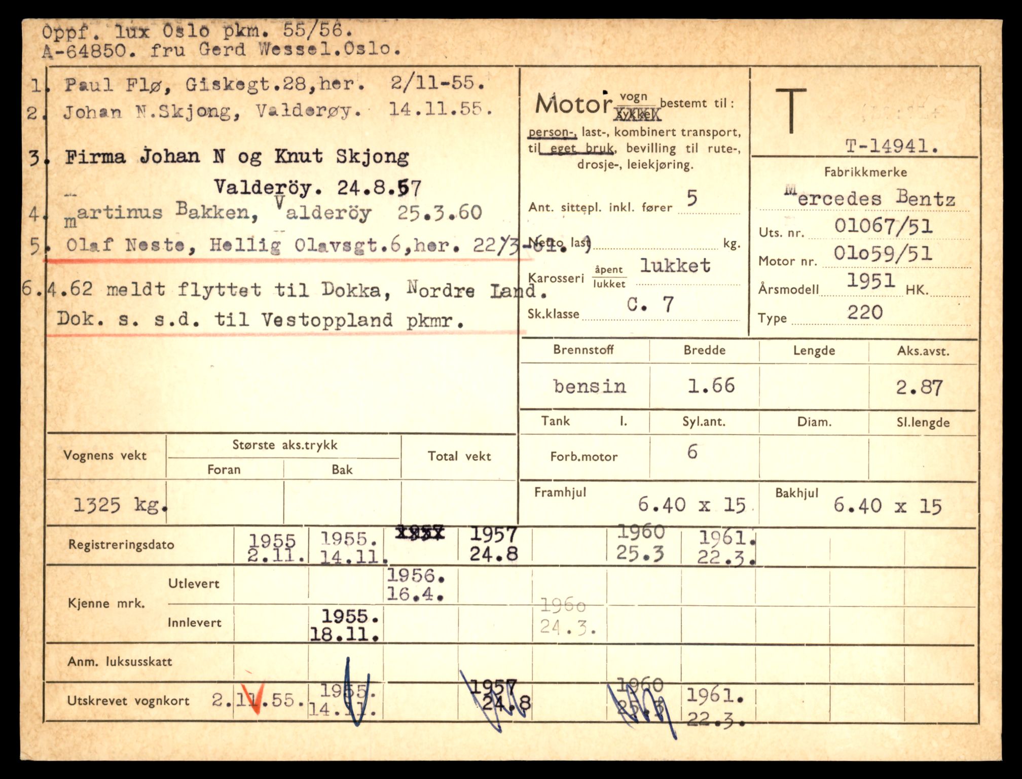 Møre og Romsdal vegkontor - Ålesund trafikkstasjon, AV/SAT-A-4099/F/Fe/L0049: Registreringskort for kjøretøy T 14864 - T 18613, 1927-1998, p. 1761