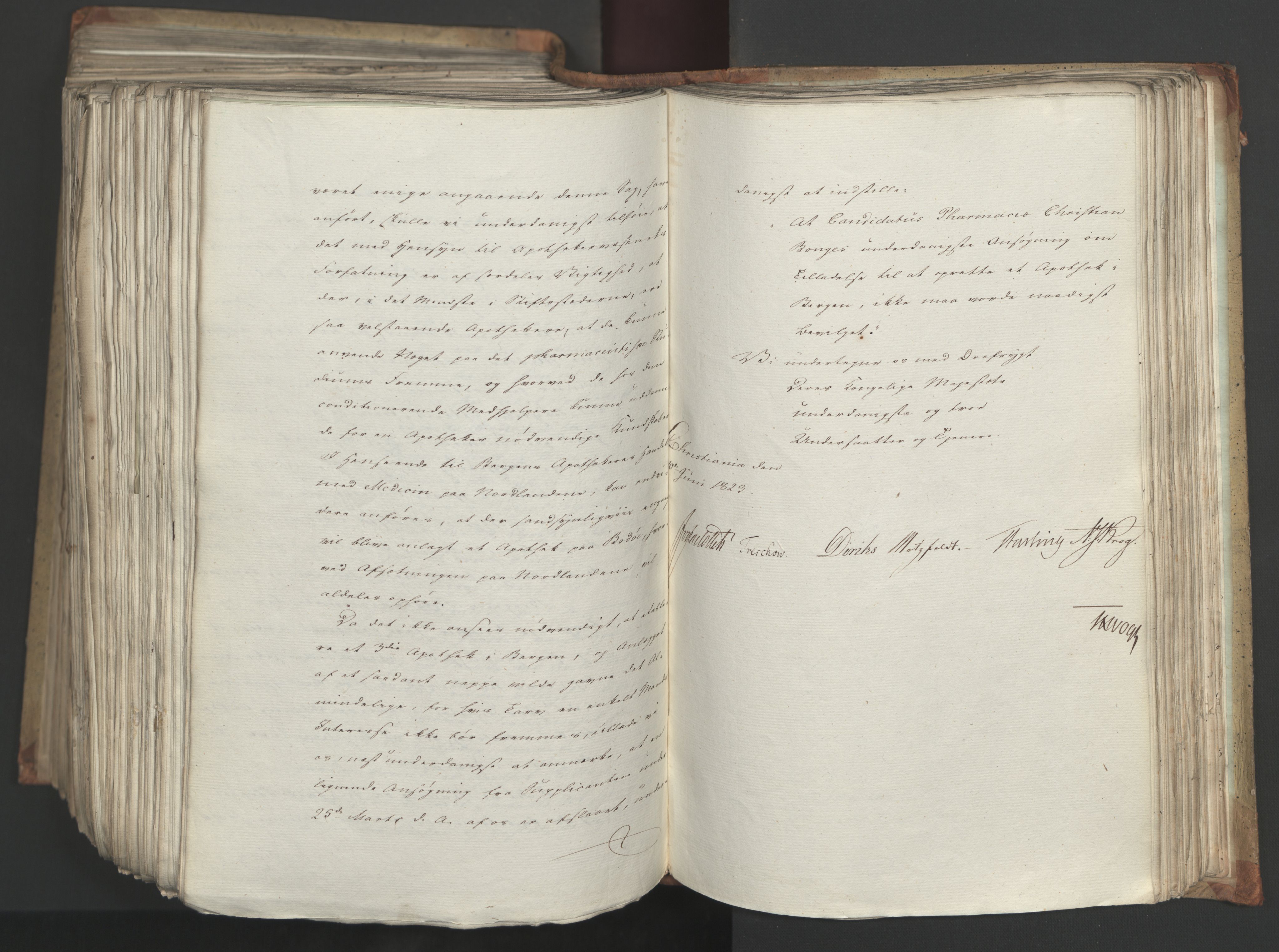 Statsrådsavdelingen i Stockholm, AV/RA-S-1003/D/Da/L0034: Regjeringsinnstillinger nr. 275-540, 1823, p. 570