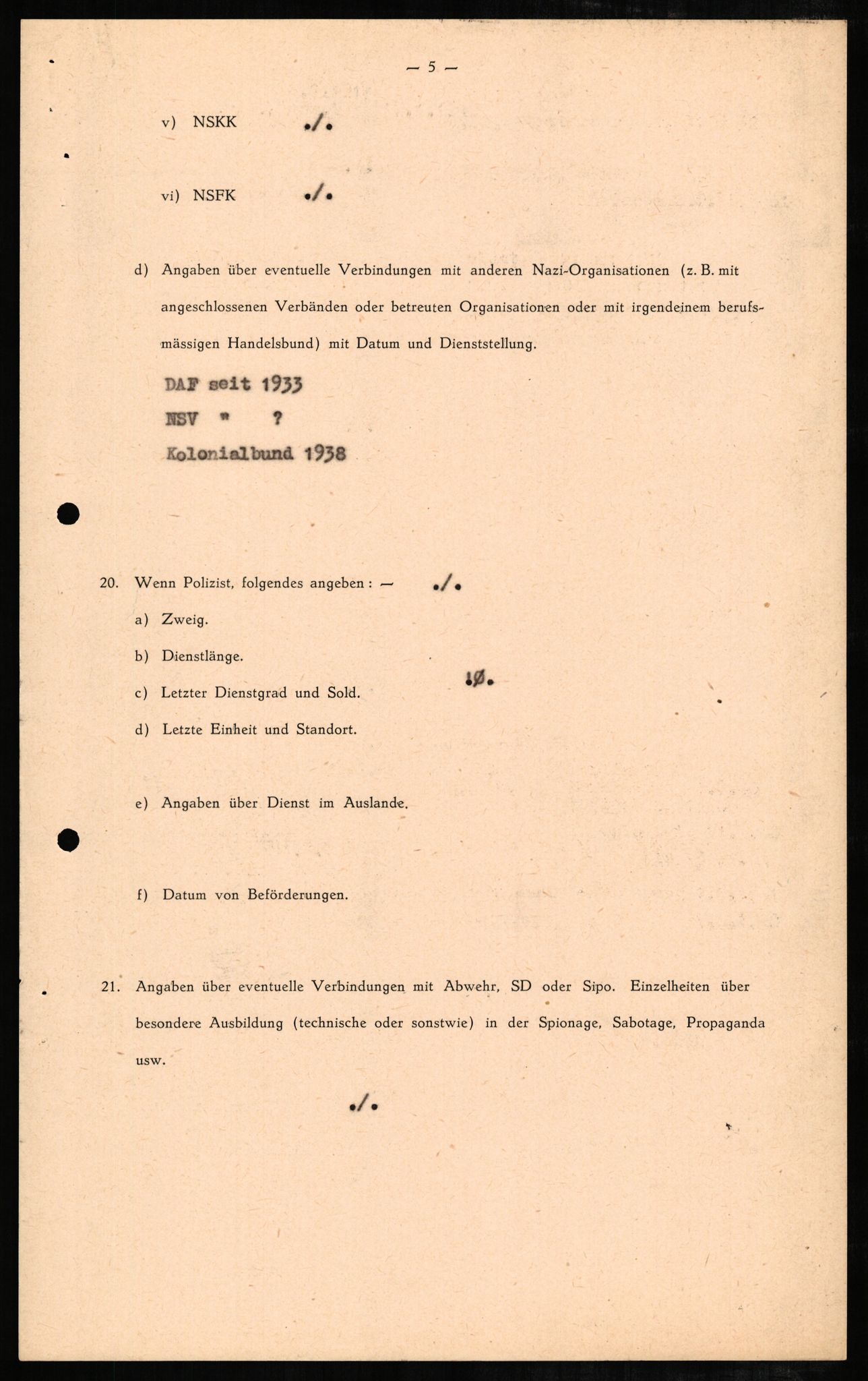 Forsvaret, Forsvarets overkommando II, RA/RAFA-3915/D/Db/L0004: CI Questionaires. Tyske okkupasjonsstyrker i Norge. Tyskere., 1945-1946, p. 479