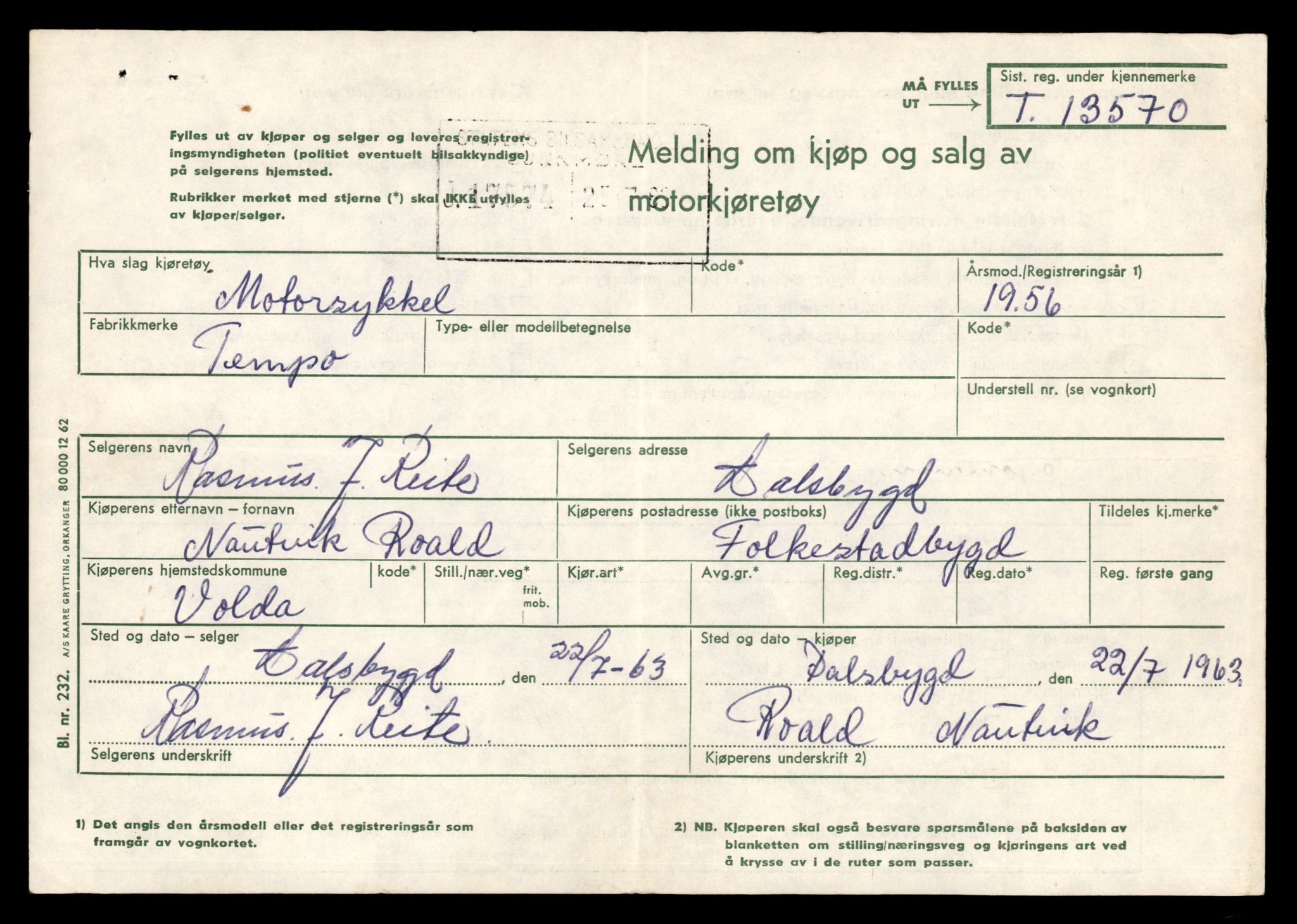 Møre og Romsdal vegkontor - Ålesund trafikkstasjon, AV/SAT-A-4099/F/Fe/L0040: Registreringskort for kjøretøy T 13531 - T 13709, 1927-1998, p. 733