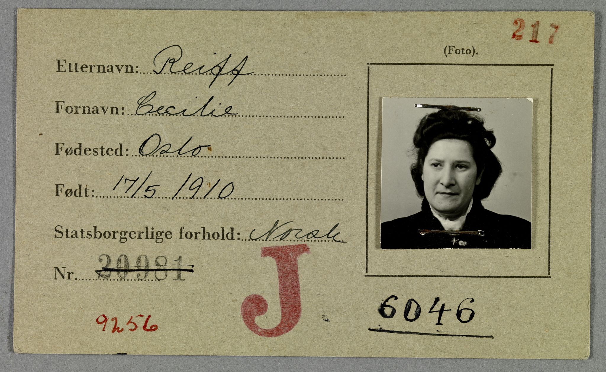 Sosialdepartementet, Våre Falne, RA/S-1708/E/Ee/L0021A: Fotografier av jøder på legitimasjonskort (1941-42), 1941-1942, p. 285