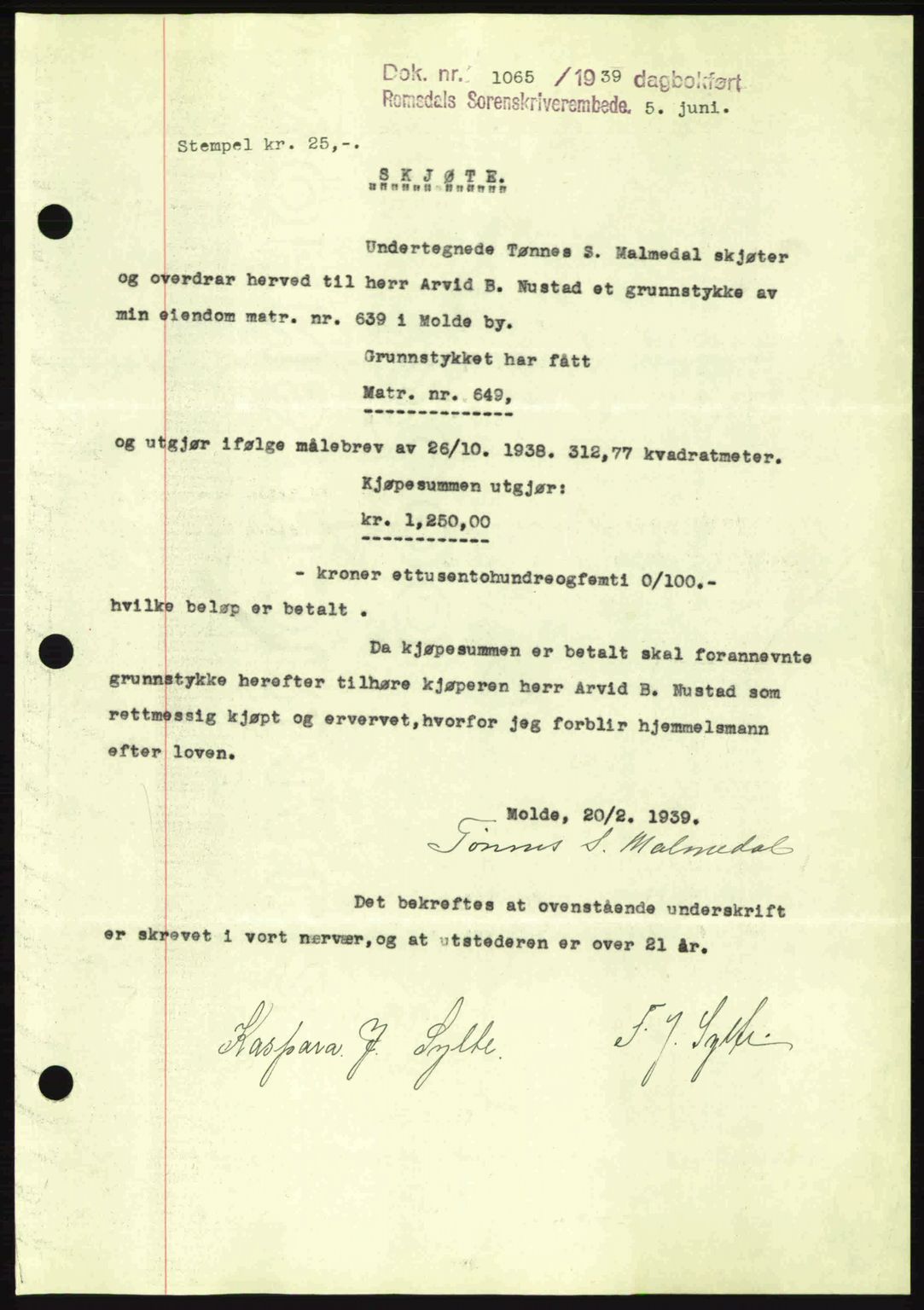 Romsdal sorenskriveri, AV/SAT-A-4149/1/2/2C: Mortgage book no. A7, 1939-1939, Diary no: : 1065/1939