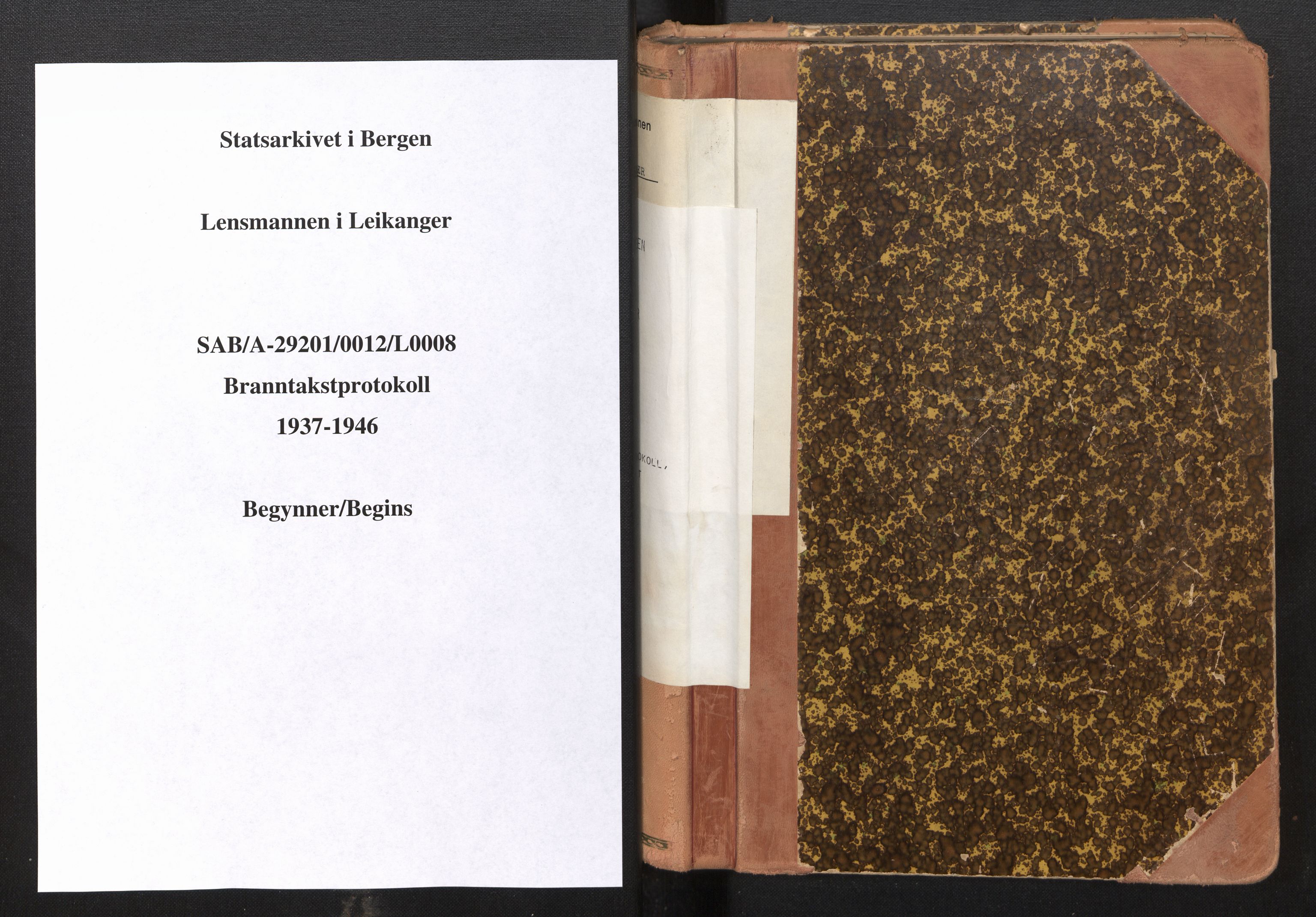 Lensmannen i Leikanger, SAB/A-29201/0012/L0008: Branntakstprotokoll, skjematakst, 1937-1946