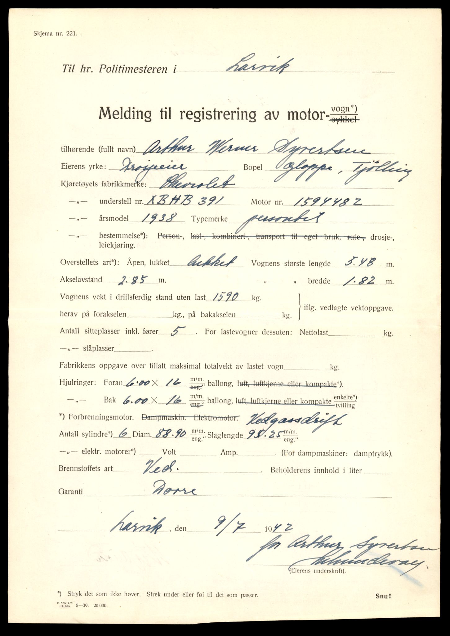 Møre og Romsdal vegkontor - Ålesund trafikkstasjon, AV/SAT-A-4099/F/Fe/L0022: Registreringskort for kjøretøy T 10584 - T 10694, 1927-1998, p. 1241