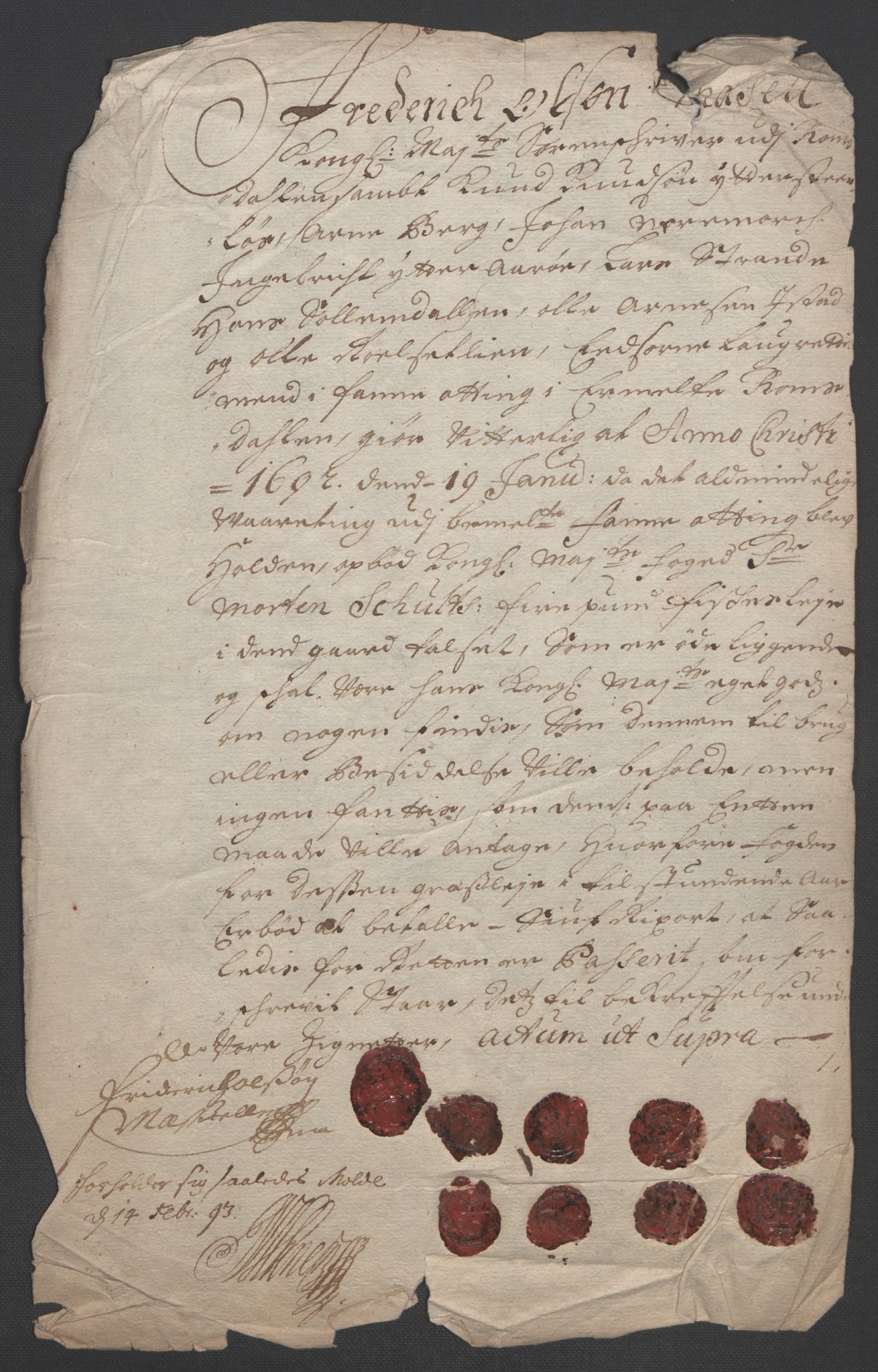 Rentekammeret inntil 1814, Reviderte regnskaper, Fogderegnskap, RA/EA-4092/R55/L3650: Fogderegnskap Romsdal, 1692, p. 218