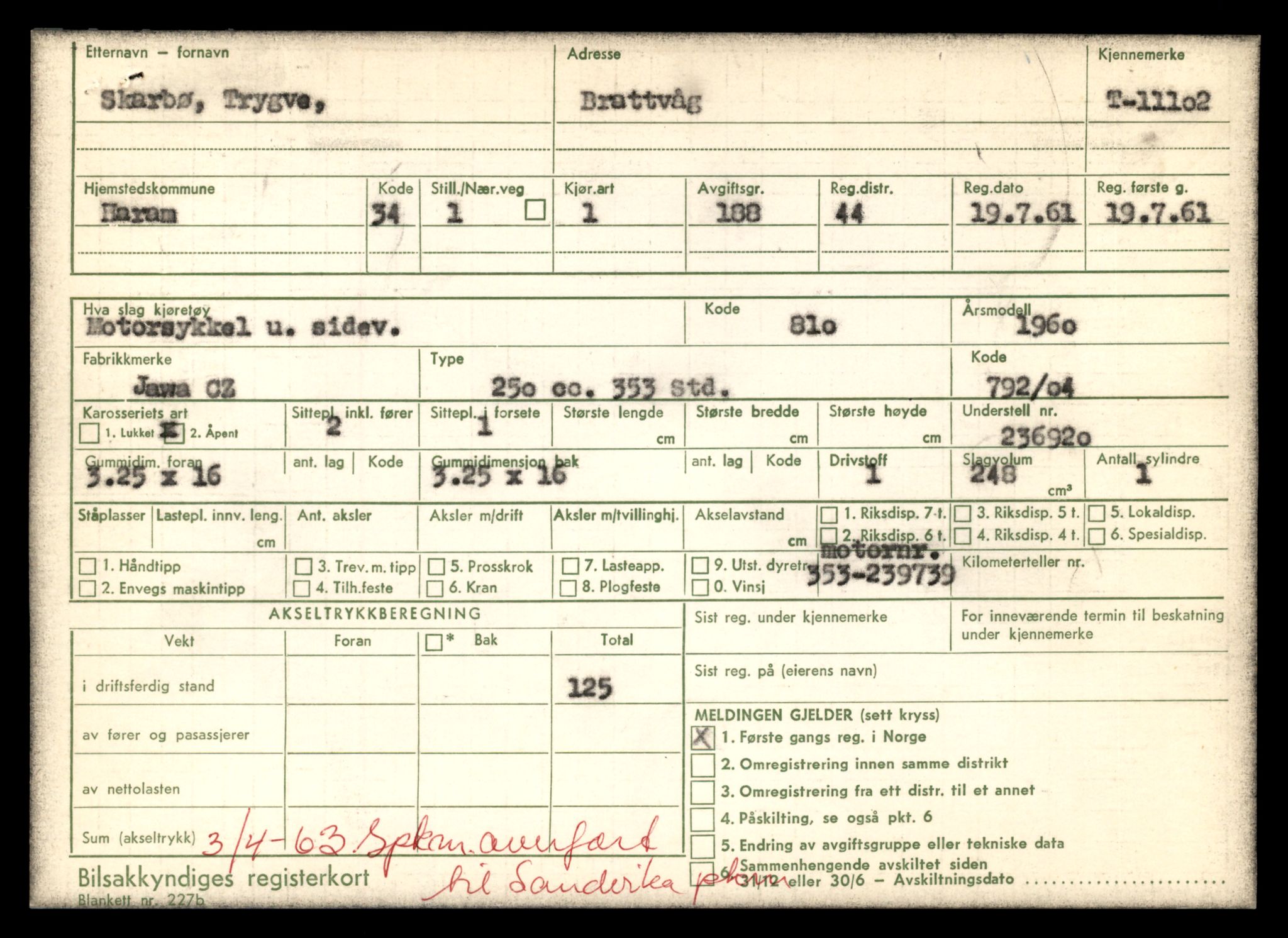 Møre og Romsdal vegkontor - Ålesund trafikkstasjon, AV/SAT-A-4099/F/Fe/L0026: Registreringskort for kjøretøy T 11046 - T 11160, 1927-1998, p. 1629