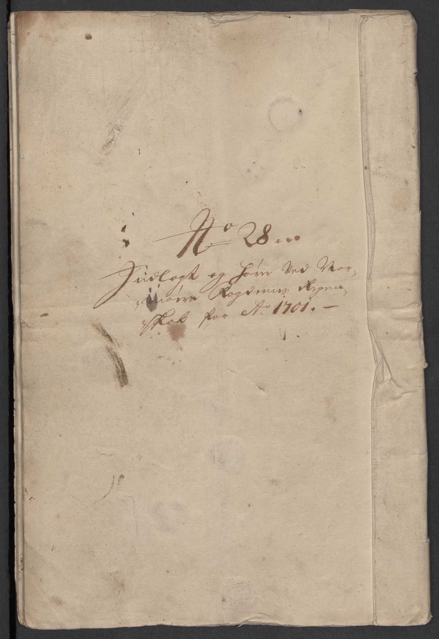 Rentekammeret inntil 1814, Reviderte regnskaper, Fogderegnskap, RA/EA-4092/R56/L3739: Fogderegnskap Nordmøre, 1700-1702, p. 347