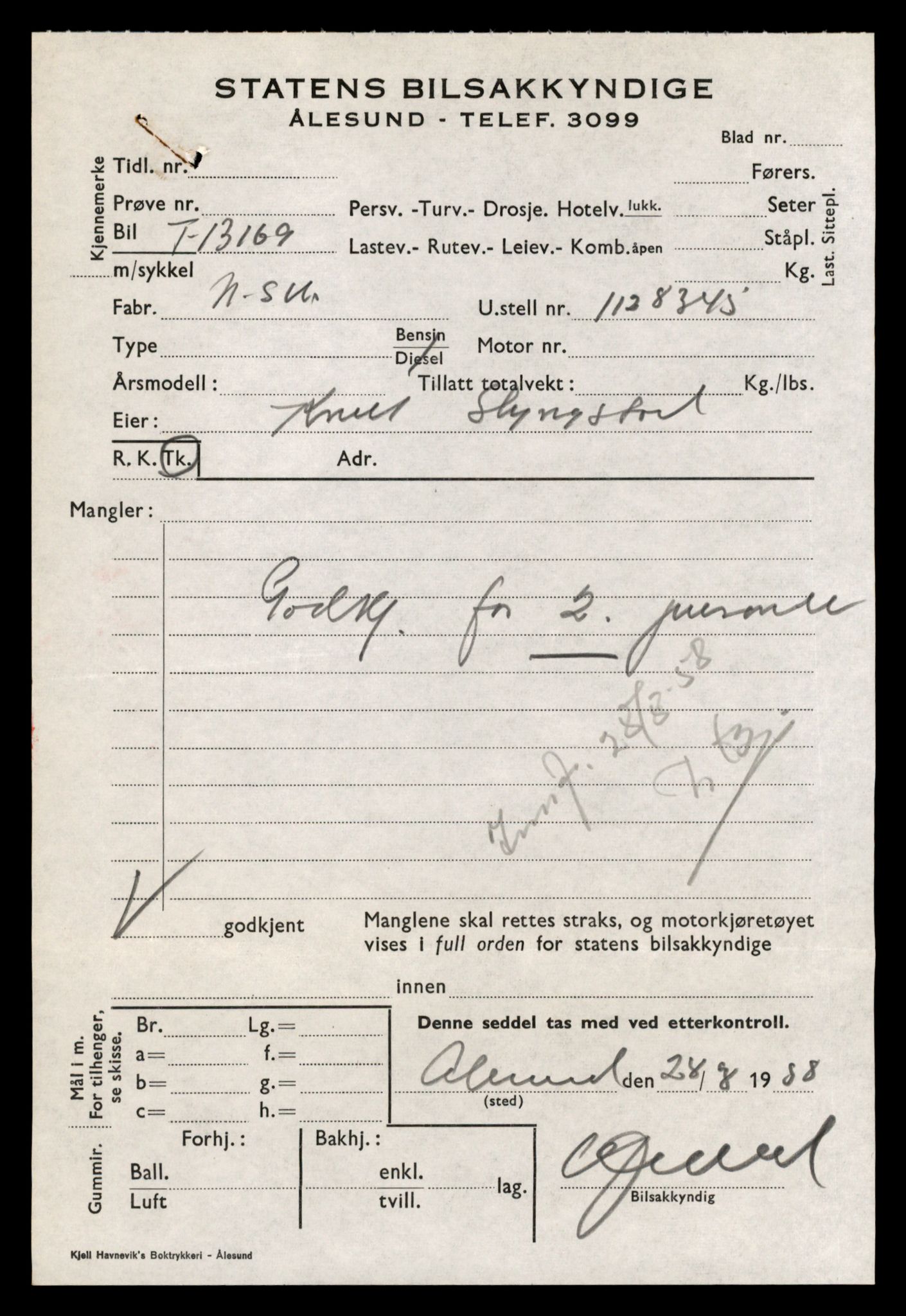 Møre og Romsdal vegkontor - Ålesund trafikkstasjon, SAT/A-4099/F/Fe/L0037: Registreringskort for kjøretøy T 13031 - T 13179, 1927-1998, p. 2670