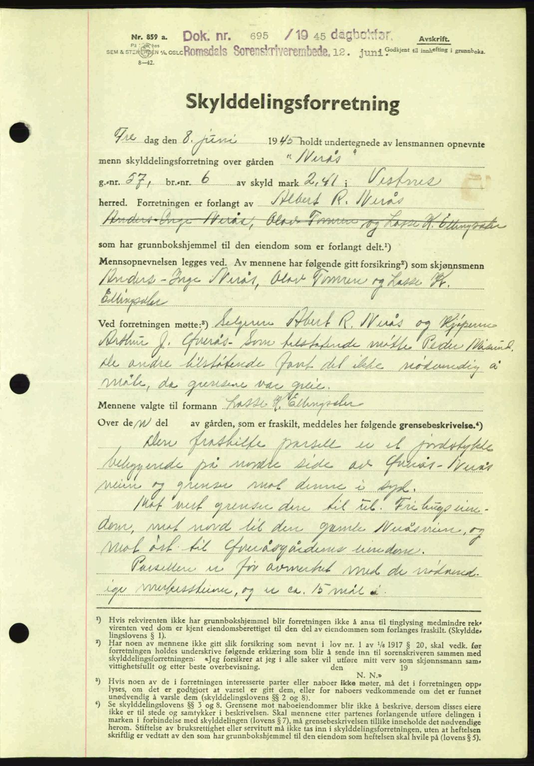 Romsdal sorenskriveri, AV/SAT-A-4149/1/2/2C: Mortgage book no. A18, 1945-1945, Diary no: : 695/1945