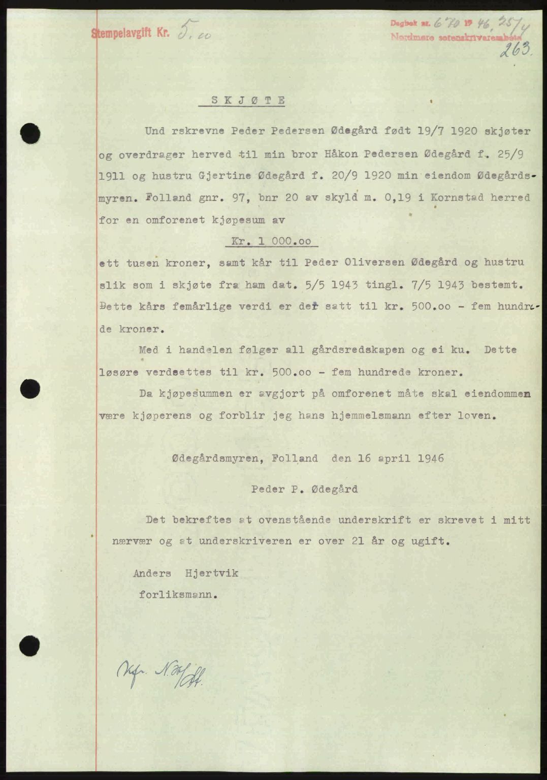 Nordmøre sorenskriveri, AV/SAT-A-4132/1/2/2Ca: Mortgage book no. A101, 1946-1946, Diary no: : 670/1946