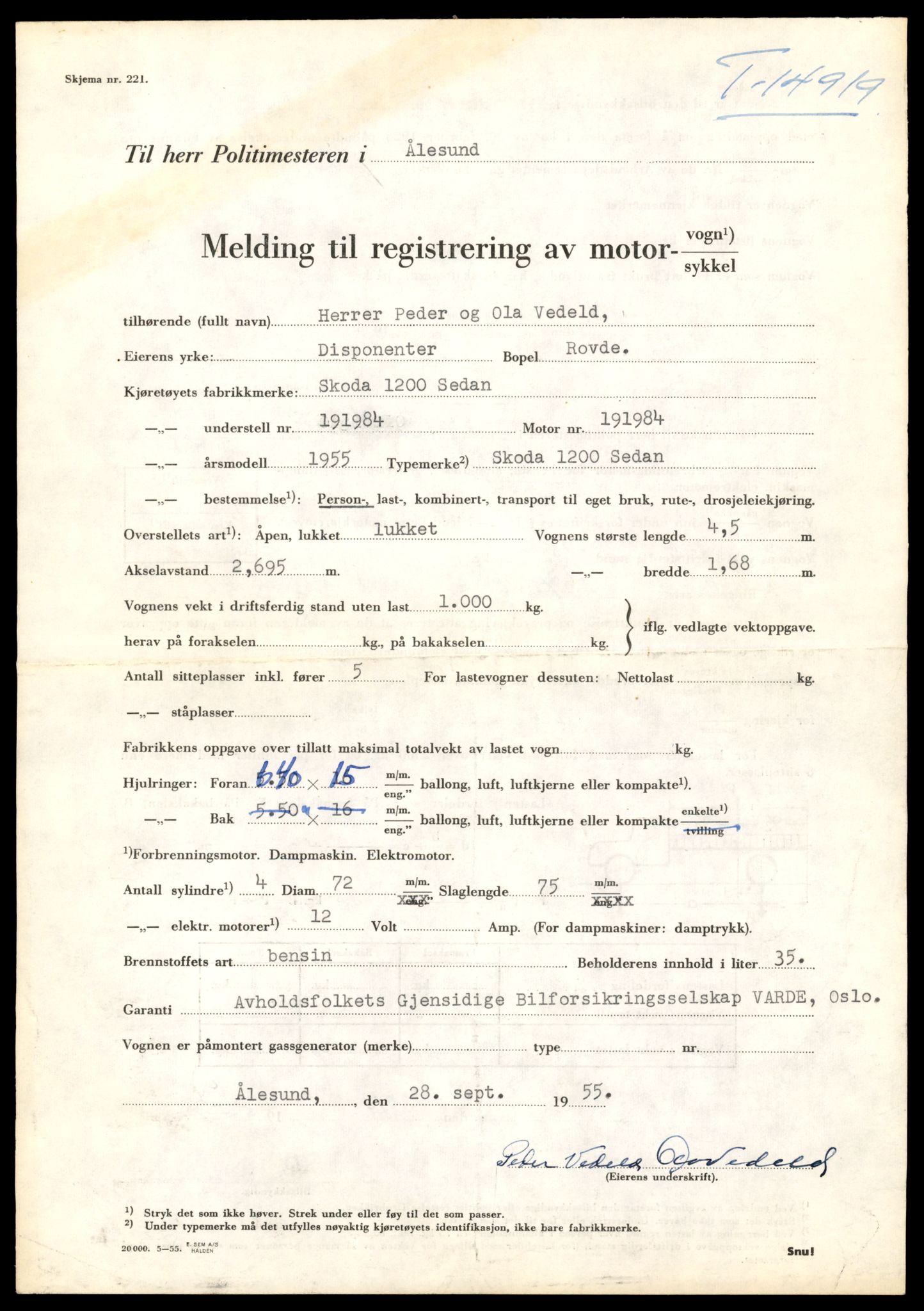 Møre og Romsdal vegkontor - Ålesund trafikkstasjon, AV/SAT-A-4099/F/Fe/L0049: Registreringskort for kjøretøy T 14864 - T 18613, 1927-1998, p. 1265