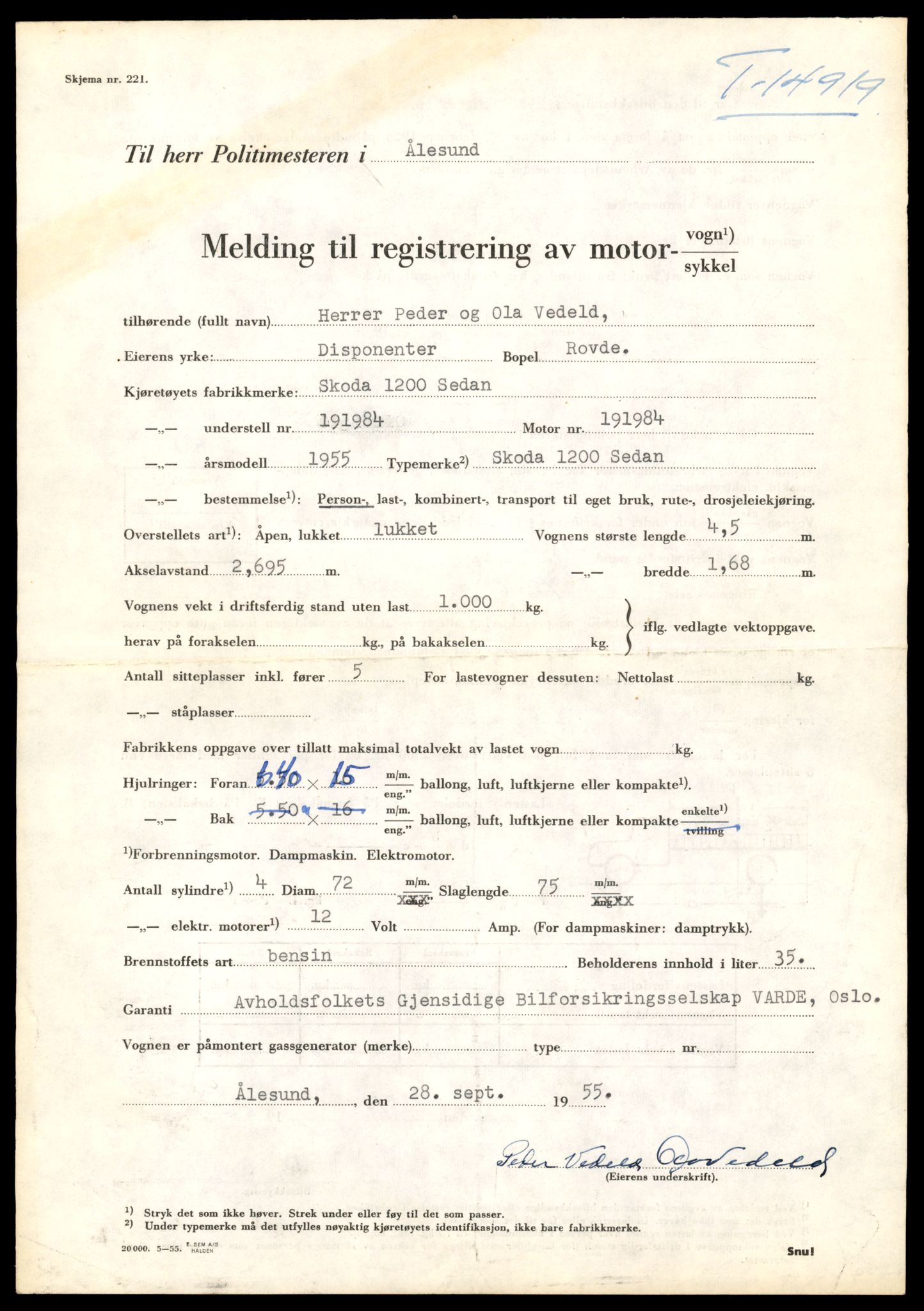 Møre og Romsdal vegkontor - Ålesund trafikkstasjon, SAT/A-4099/F/Fe/L0049: Registreringskort for kjøretøy T 14864 - T 18613, 1927-1998, p. 1265