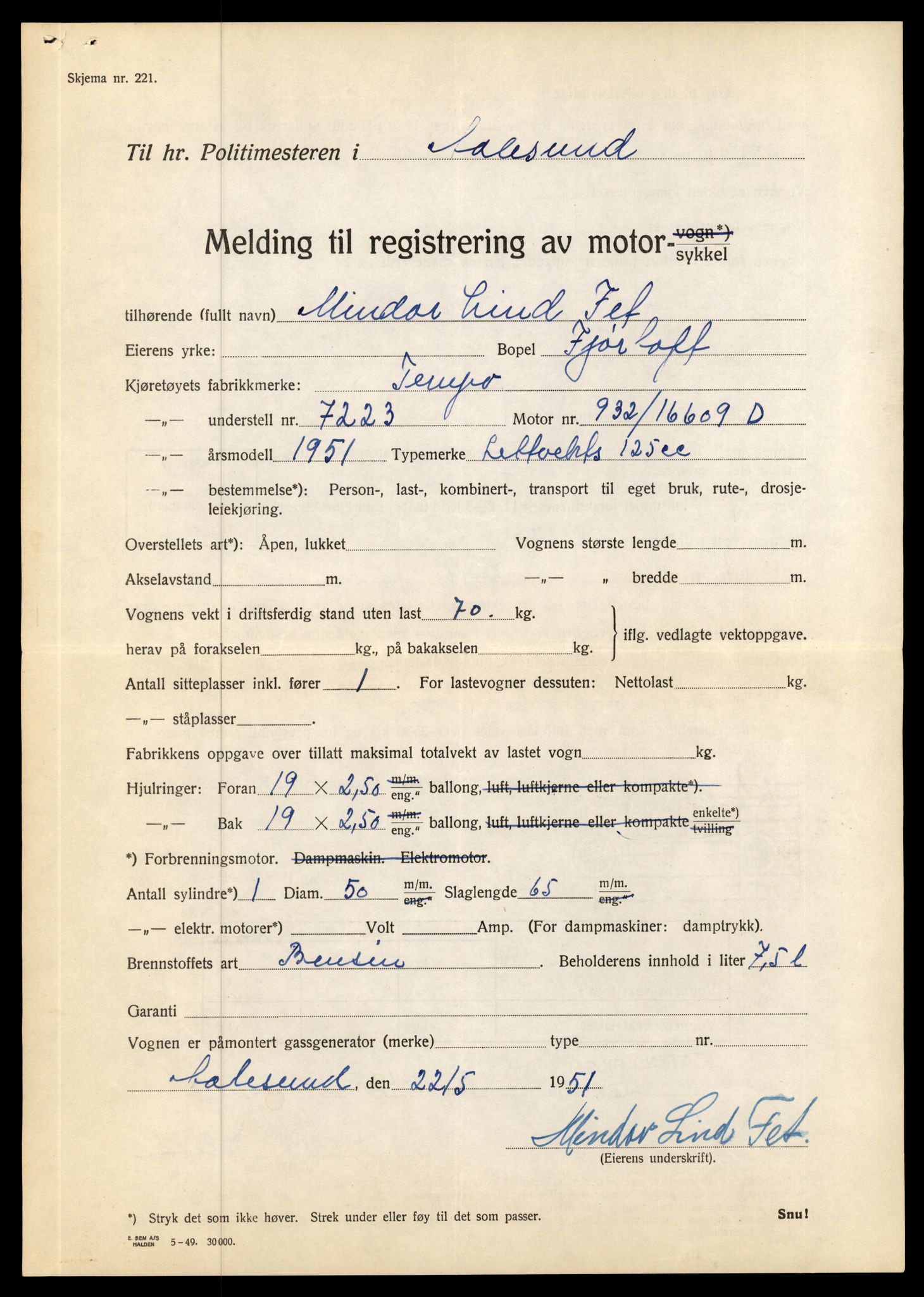 Møre og Romsdal vegkontor - Ålesund trafikkstasjon, AV/SAT-A-4099/F/Fe/L0012: Registreringskort for kjøretøy T 1290 - T 1450, 1927-1998, p. 1722