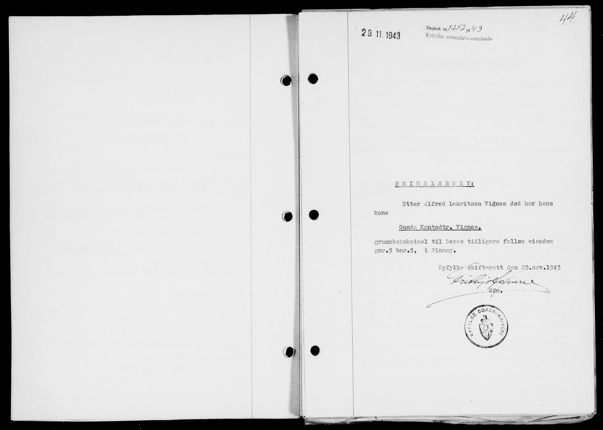 Ryfylke tingrett, AV/SAST-A-100055/001/II/IIB/L0091: Mortgage book no. 70, 1943-1944, Diary no: : 1252/1943