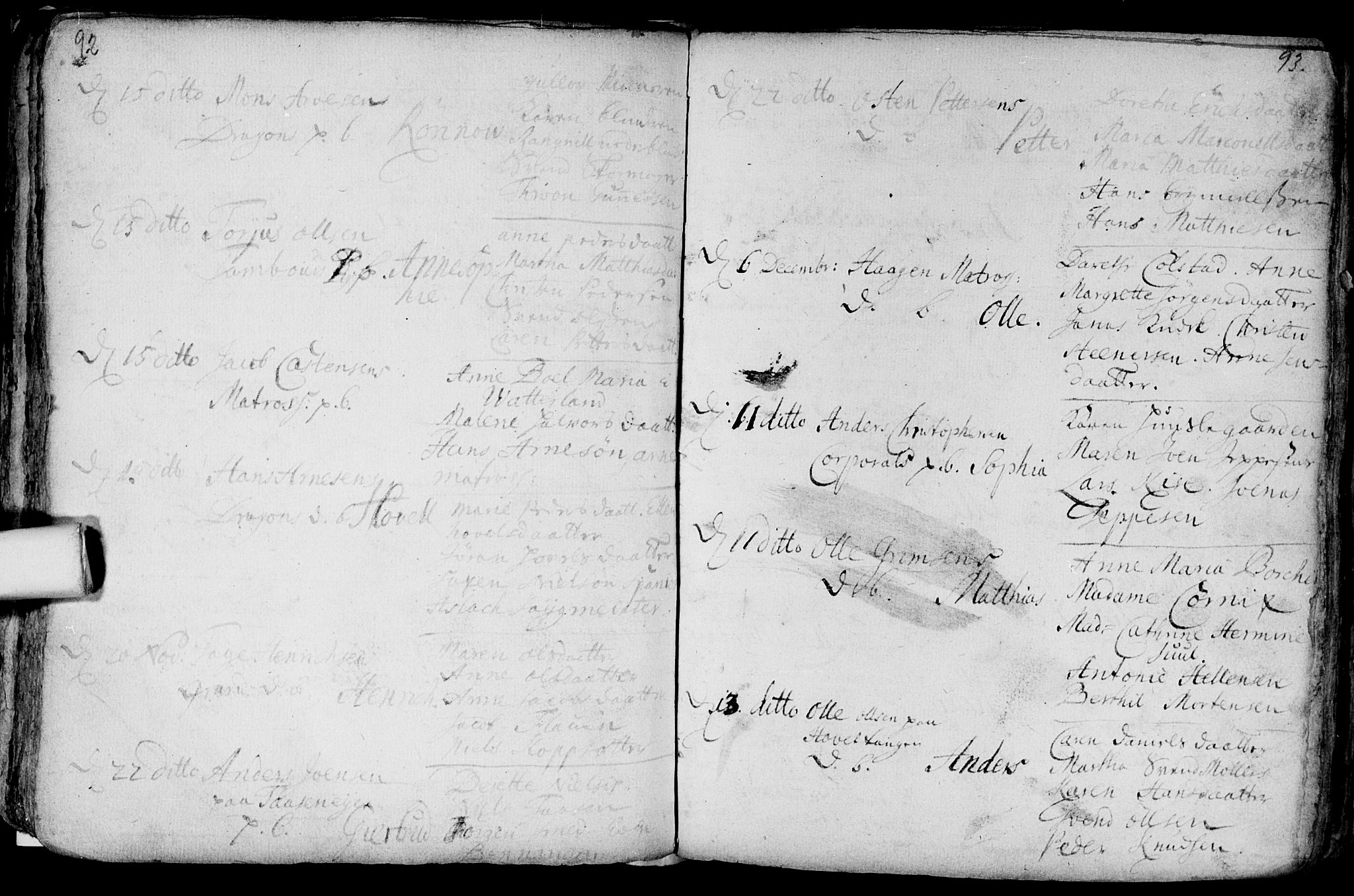 Aker prestekontor kirkebøker, AV/SAO-A-10861/F/L0002: Parish register (official) no. 2, 1714-1720, p. 92-93