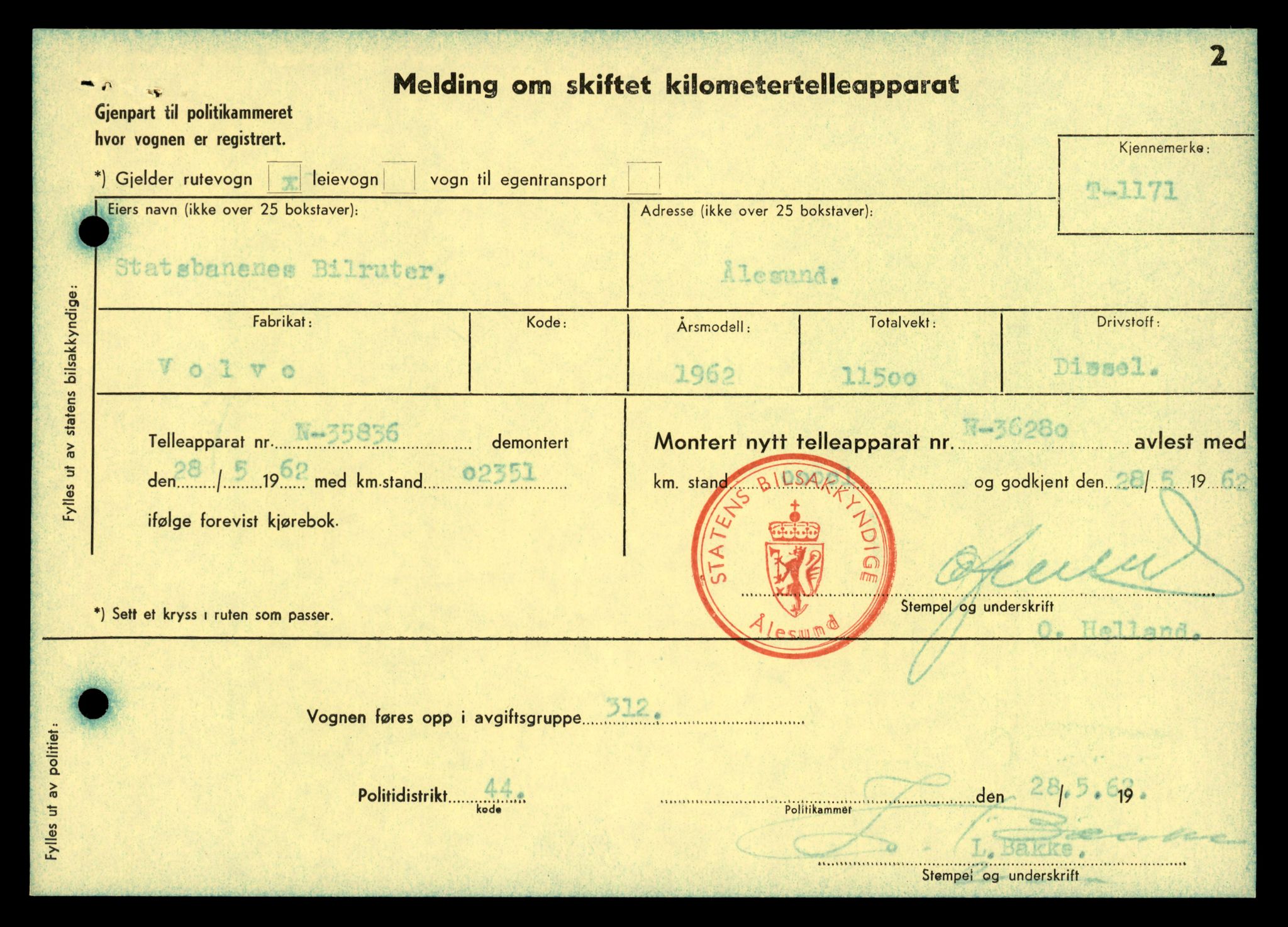 Møre og Romsdal vegkontor - Ålesund trafikkstasjon, AV/SAT-A-4099/F/Fe/L0011: Registreringskort for kjøretøy T 1170 - T 1289, 1927-1998, p. 45