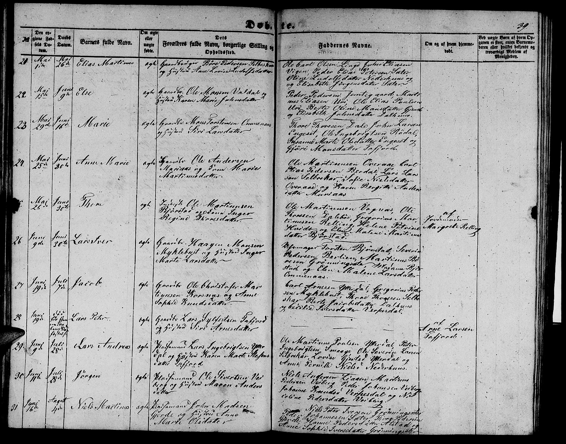 Ministerialprotokoller, klokkerbøker og fødselsregistre - Møre og Romsdal, AV/SAT-A-1454/519/L0261: Parish register (copy) no. 519C02, 1854-1867, p. 39