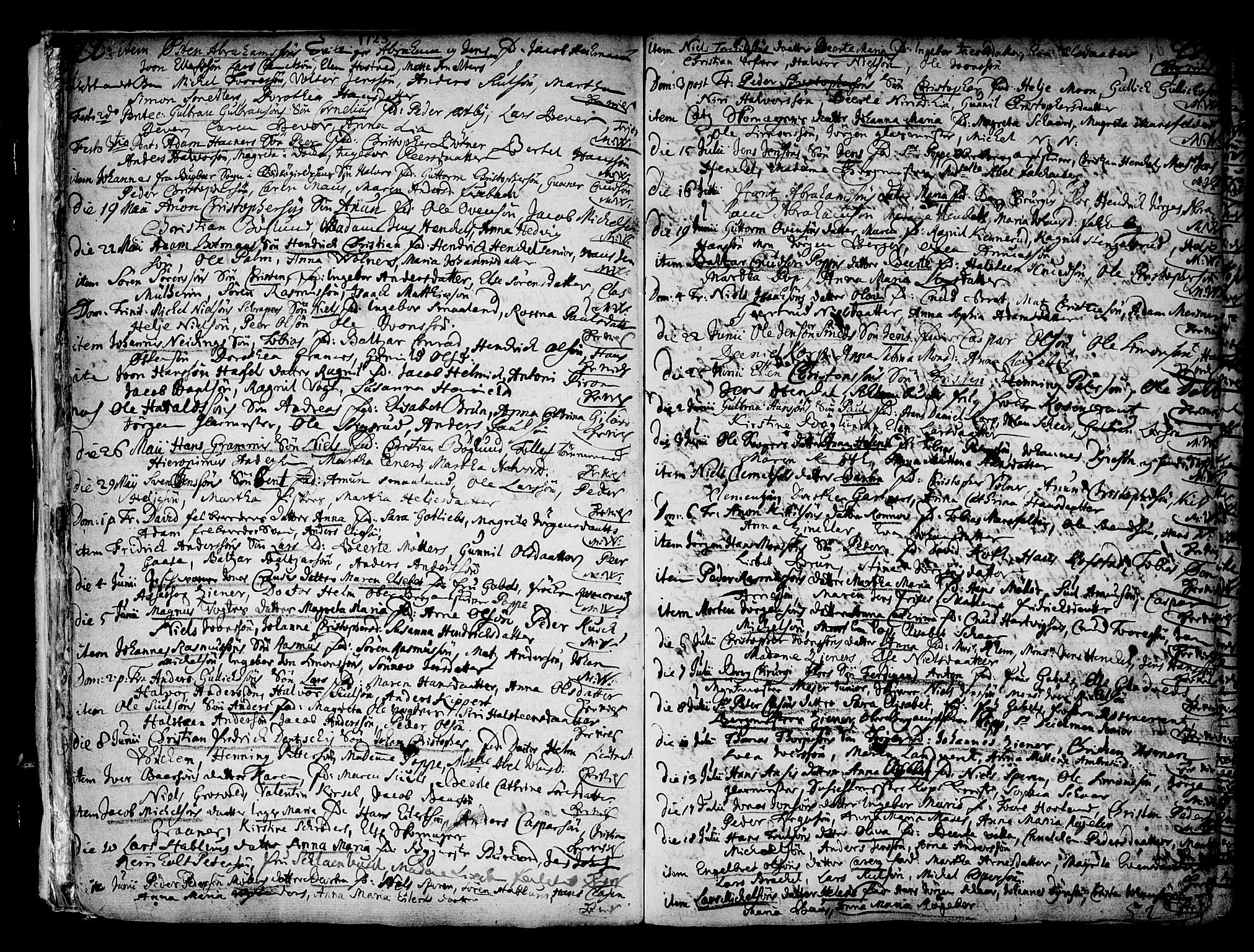 Kongsberg kirkebøker, SAKO/A-22/F/Fa/L0002: Parish register (official) no. I 2, 1721-1743, p. 22-23
