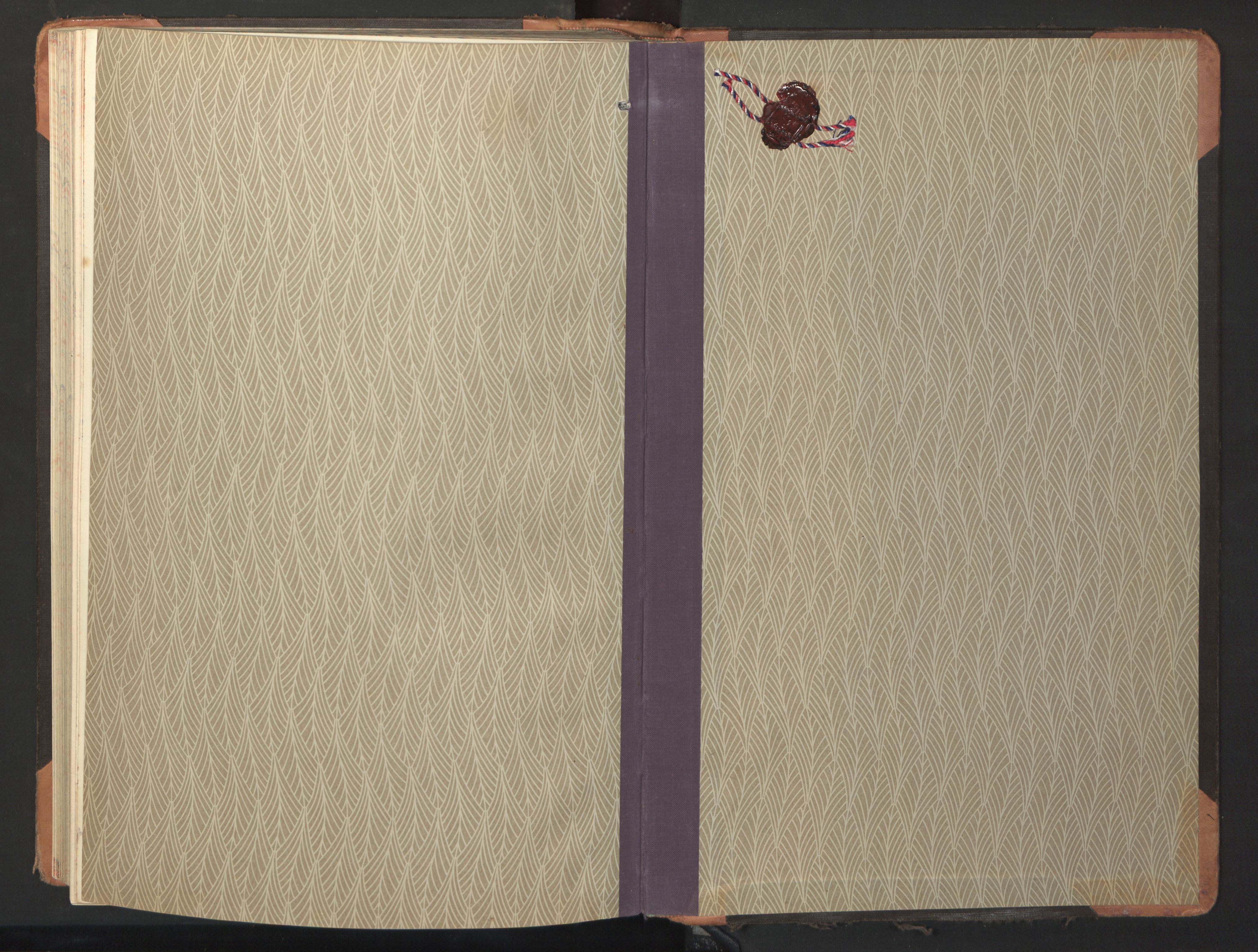 Ministerialprotokoller, klokkerbøker og fødselsregistre - Sør-Trøndelag, SAT/A-1456/653/L0658: Parish register (copy) no. 653C02, 1919-1947, p. 230