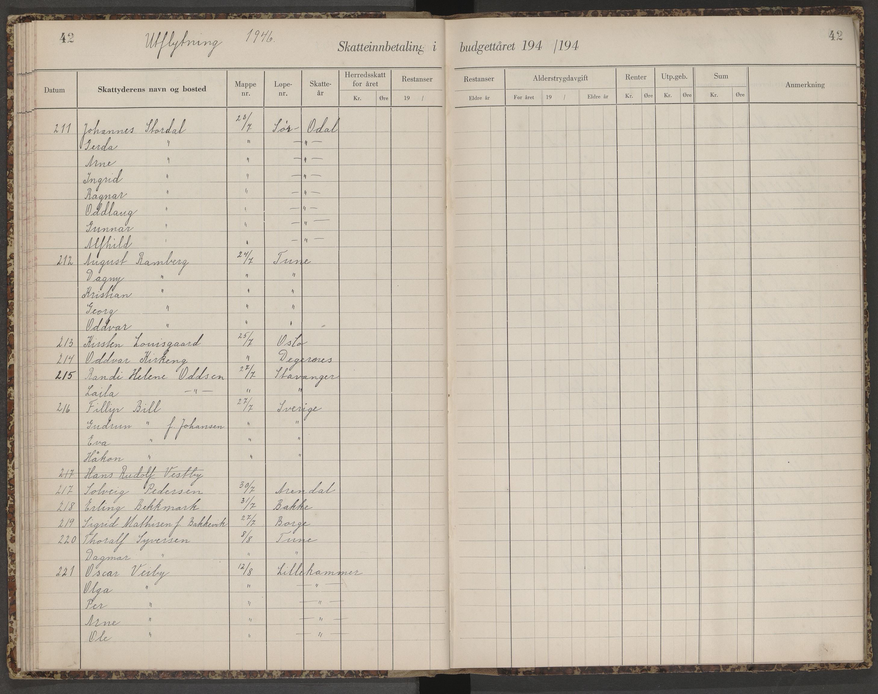 Skjeberg folkeregister, AV/SAO-A-10495/K/Ka/L0003: Fortegnelse over inn- og utflyttede, 1943-1947, p. 42