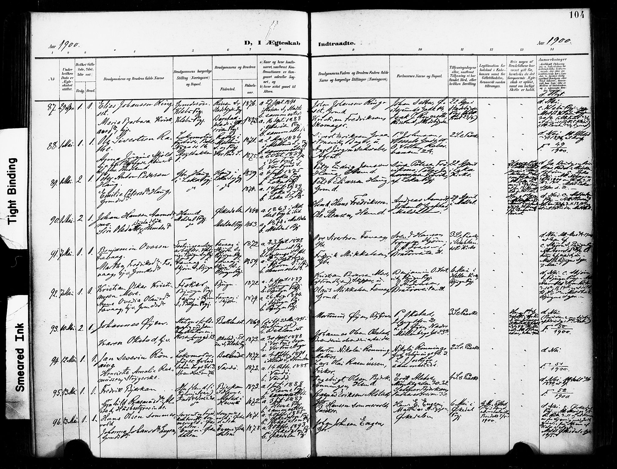 Ministerialprotokoller, klokkerbøker og fødselsregistre - Sør-Trøndelag, AV/SAT-A-1456/604/L0198: Parish register (official) no. 604A19, 1893-1900, p. 104