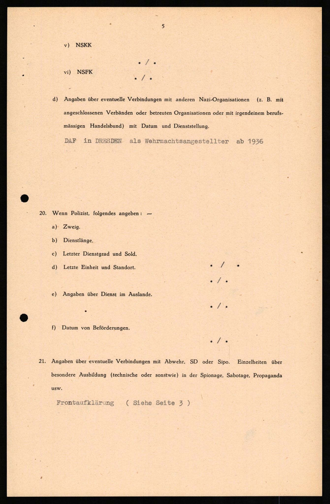 Forsvaret, Forsvarets overkommando II, AV/RA-RAFA-3915/D/Db/L0019: CI Questionaires. Tyske okkupasjonsstyrker i Norge. Tyskere., 1945-1946, p. 104