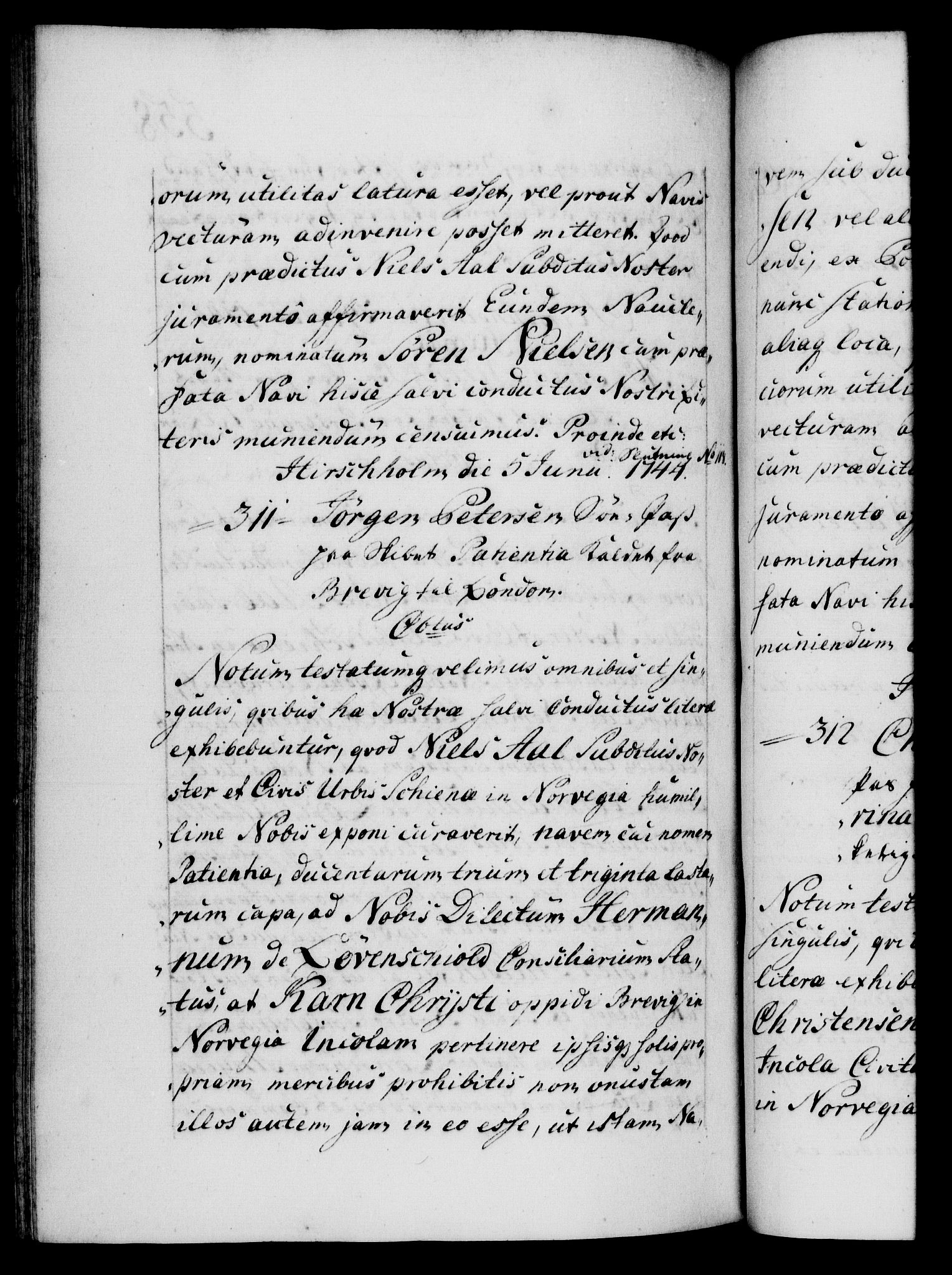 Danske Kanselli 1572-1799, AV/RA-EA-3023/F/Fc/Fca/Fcaa/L0033: Norske registre, 1743-1744, p. 558b