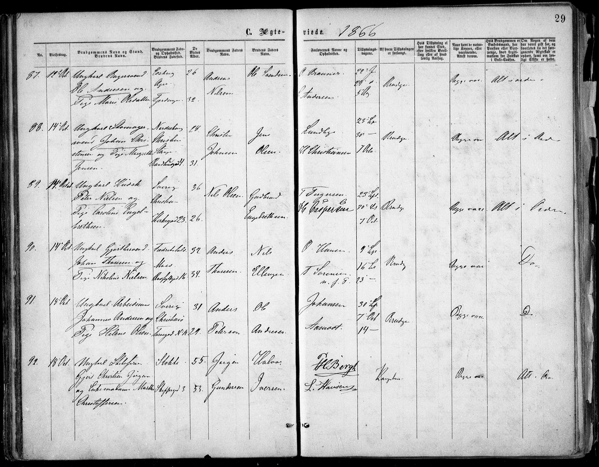 Oslo domkirke Kirkebøker, SAO/A-10752/F/Fa/L0021: Parish register (official) no. 21, 1865-1884, p. 29