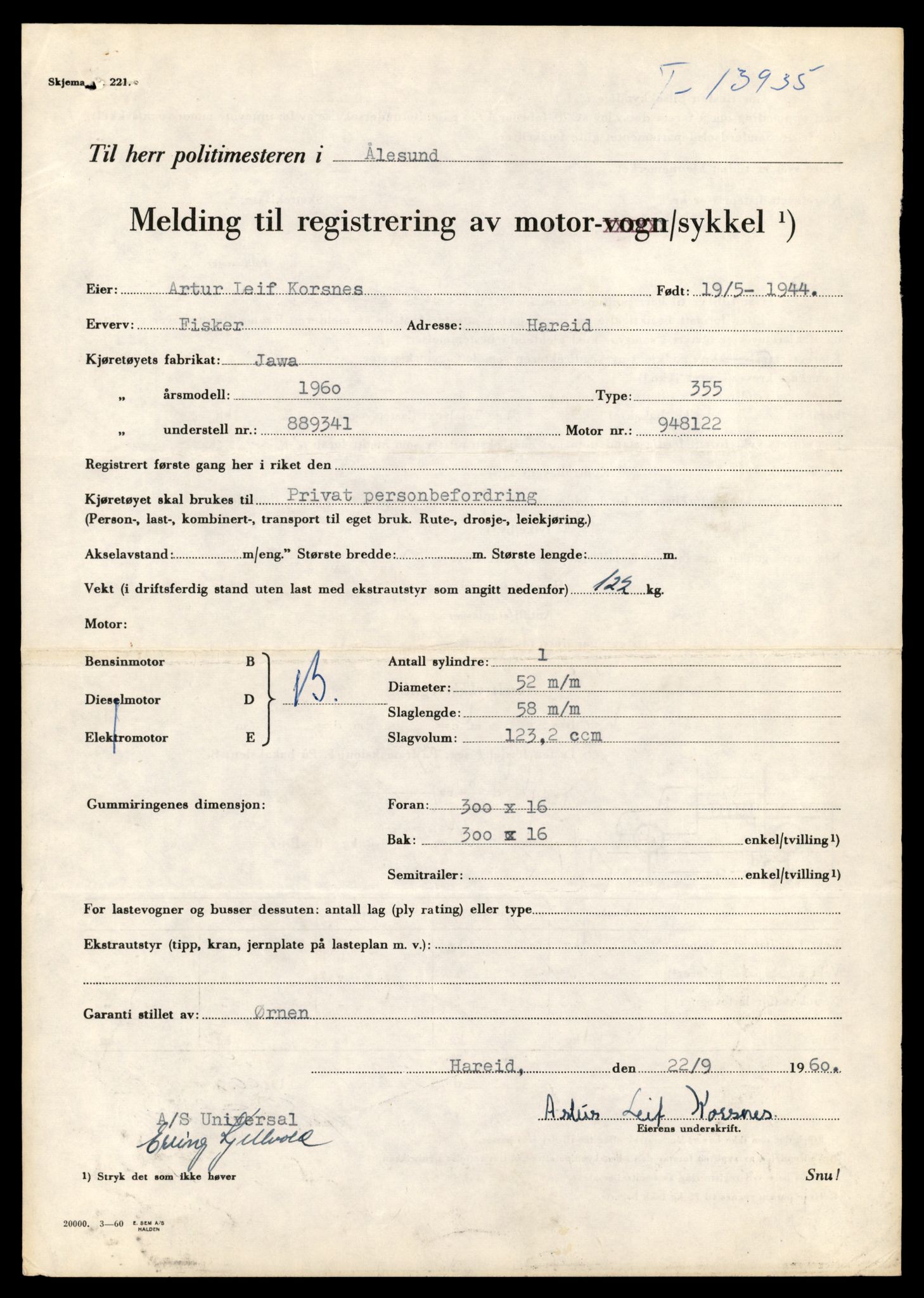 Møre og Romsdal vegkontor - Ålesund trafikkstasjon, AV/SAT-A-4099/F/Fe/L0042: Registreringskort for kjøretøy T 13906 - T 14079, 1927-1998, p. 480